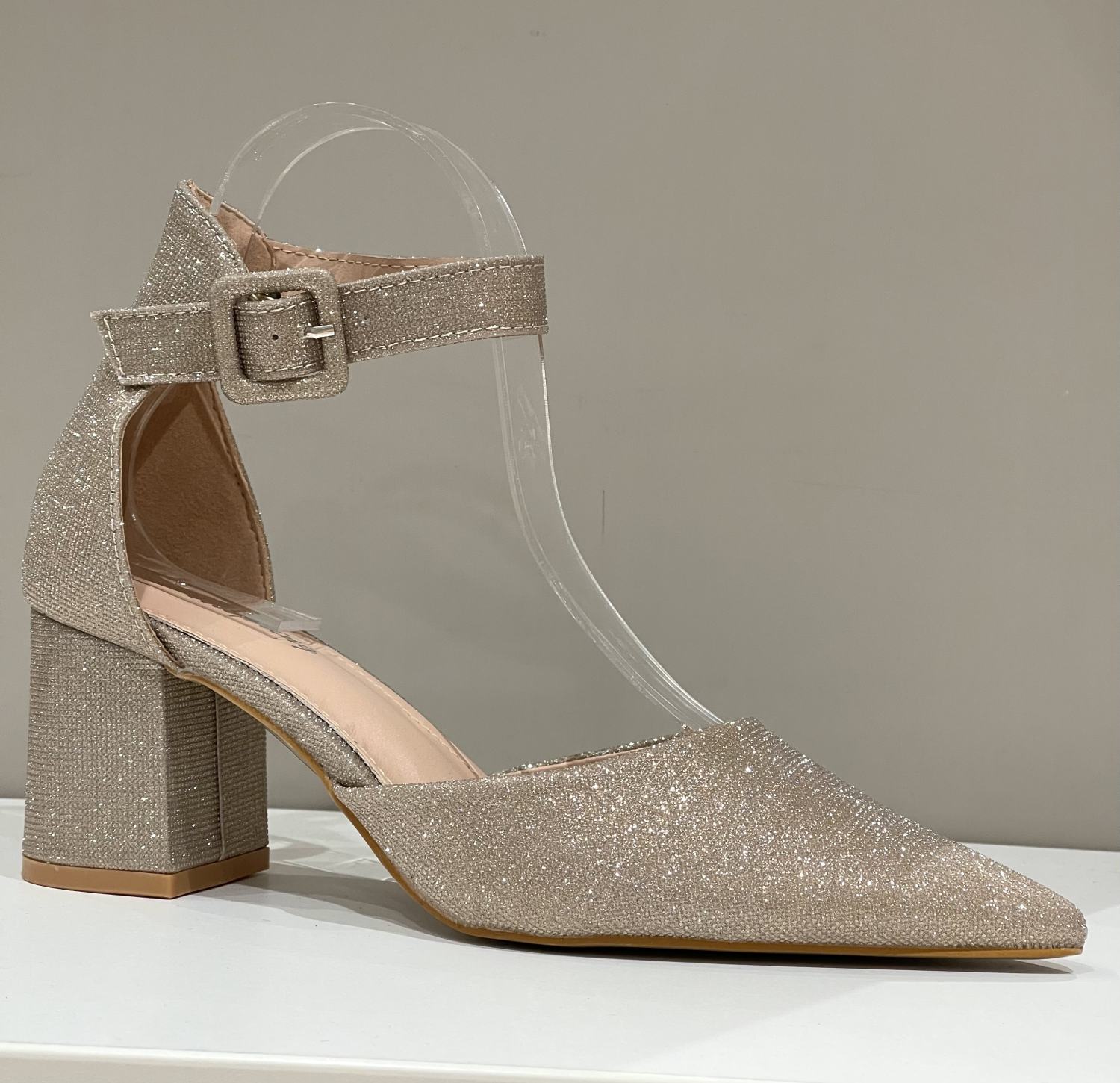 Scarpe Multibrand M623