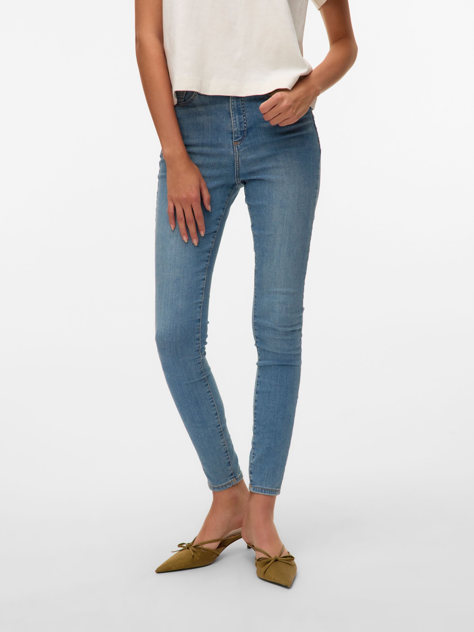 Pantaloni VERO MODA 10193330
