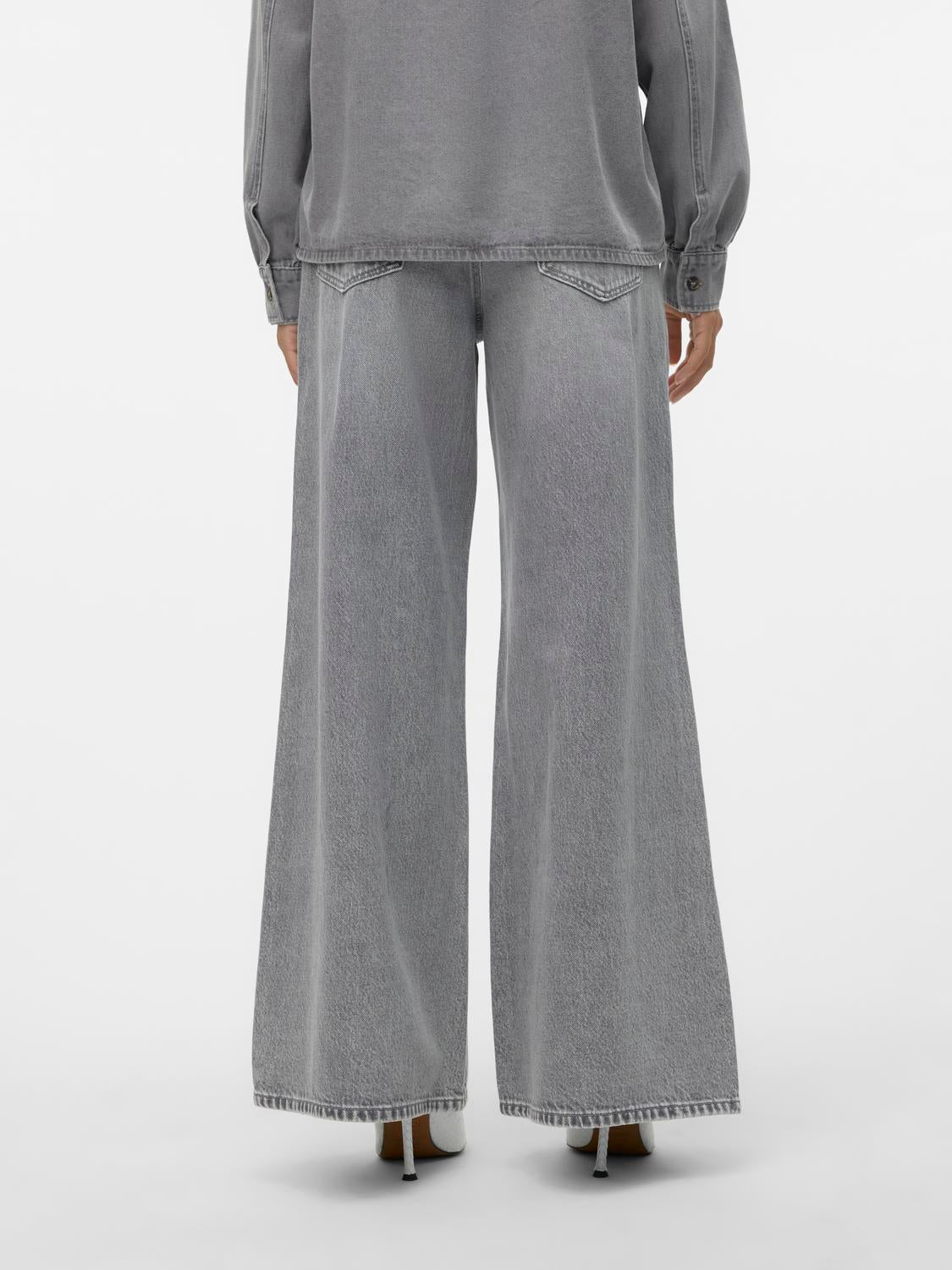 Pantaloni VERO MODA 10317636