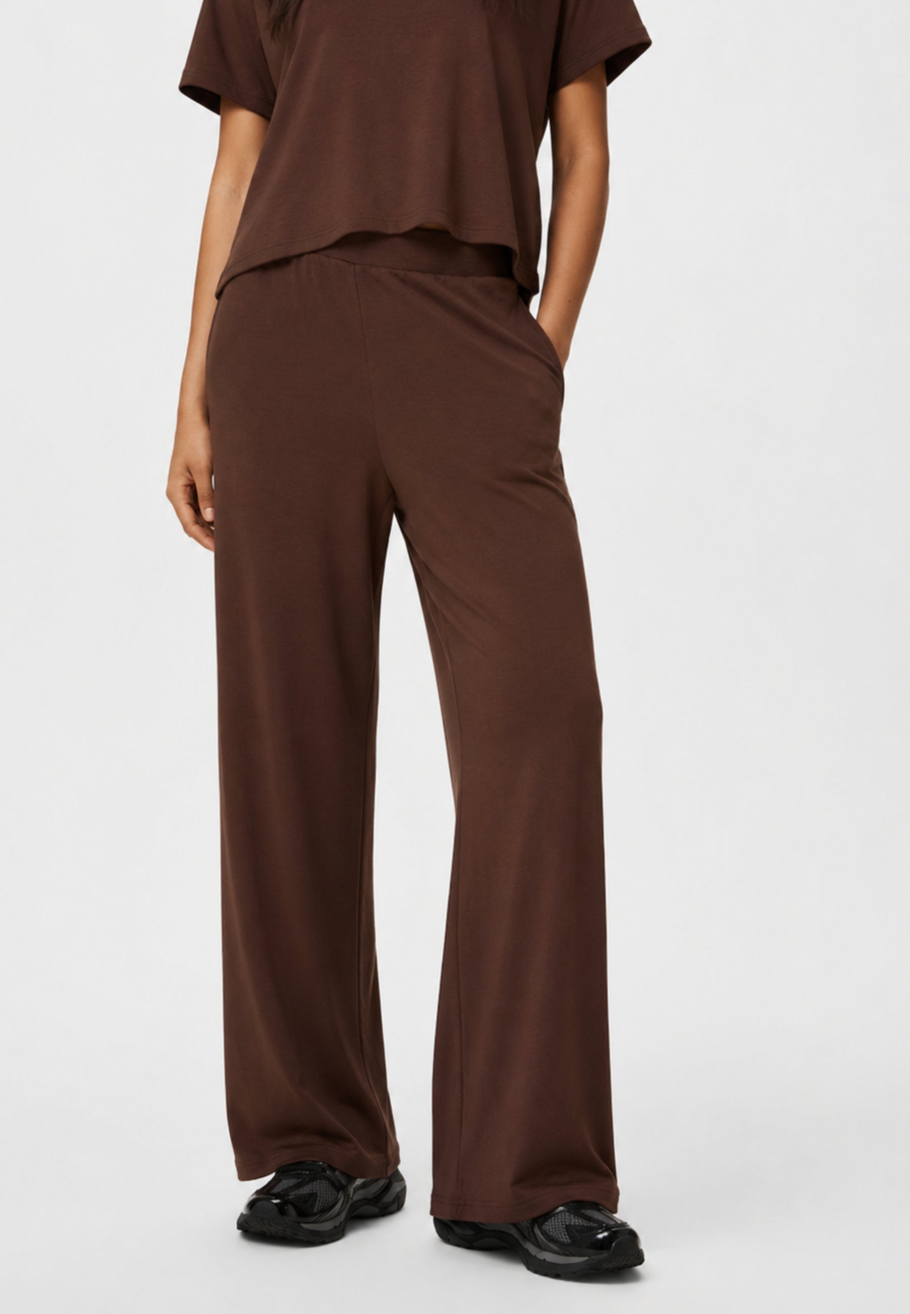Pantaloni 17165281