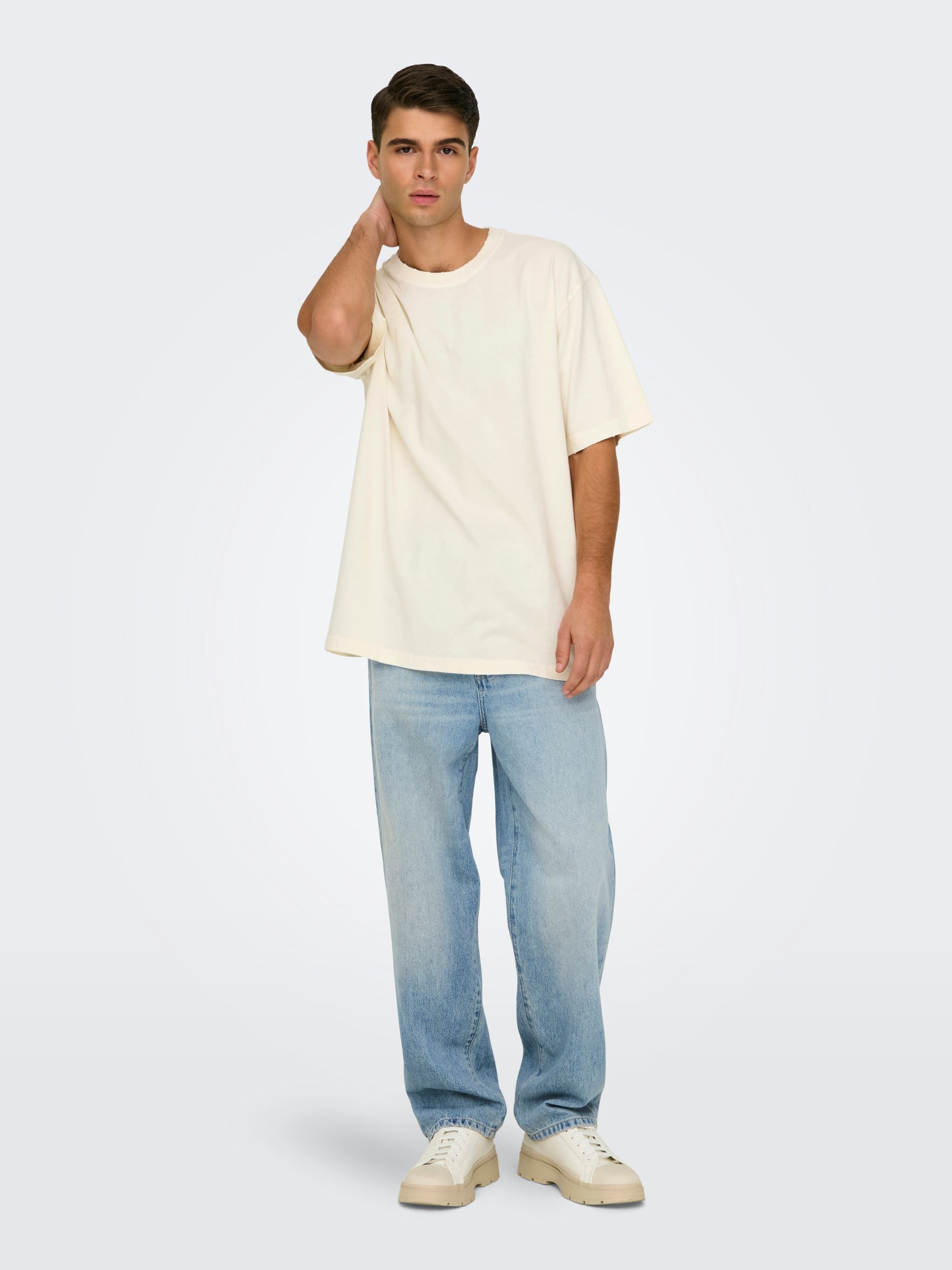 Pantaloni 22032330