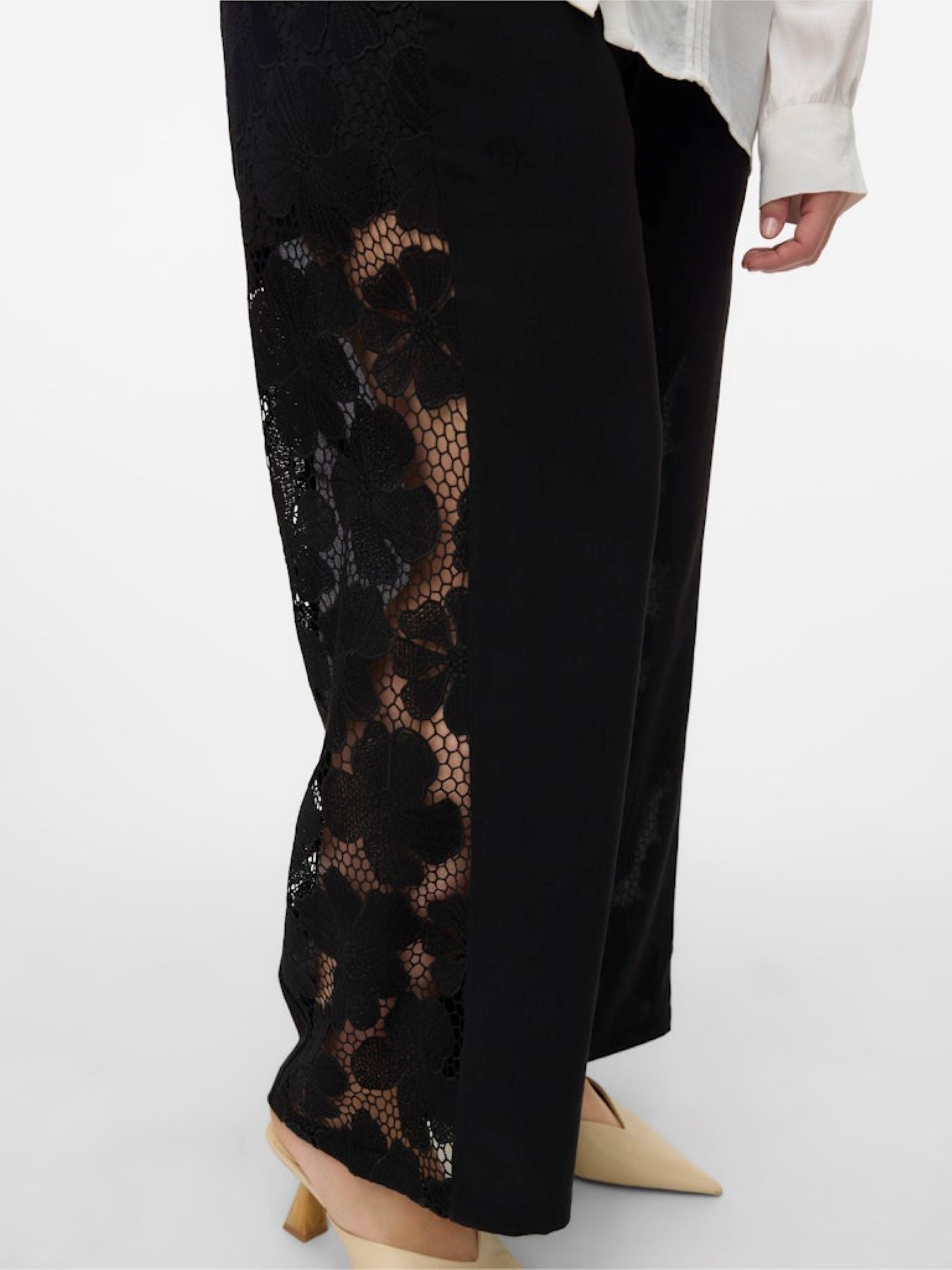 Pantaloni VERO MODA CURVE 10325899