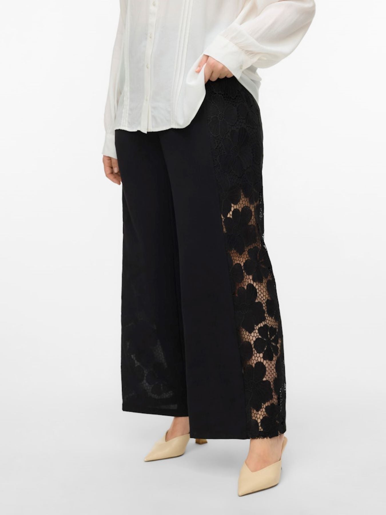 Pantaloni VERO MODA CURVE 10325899