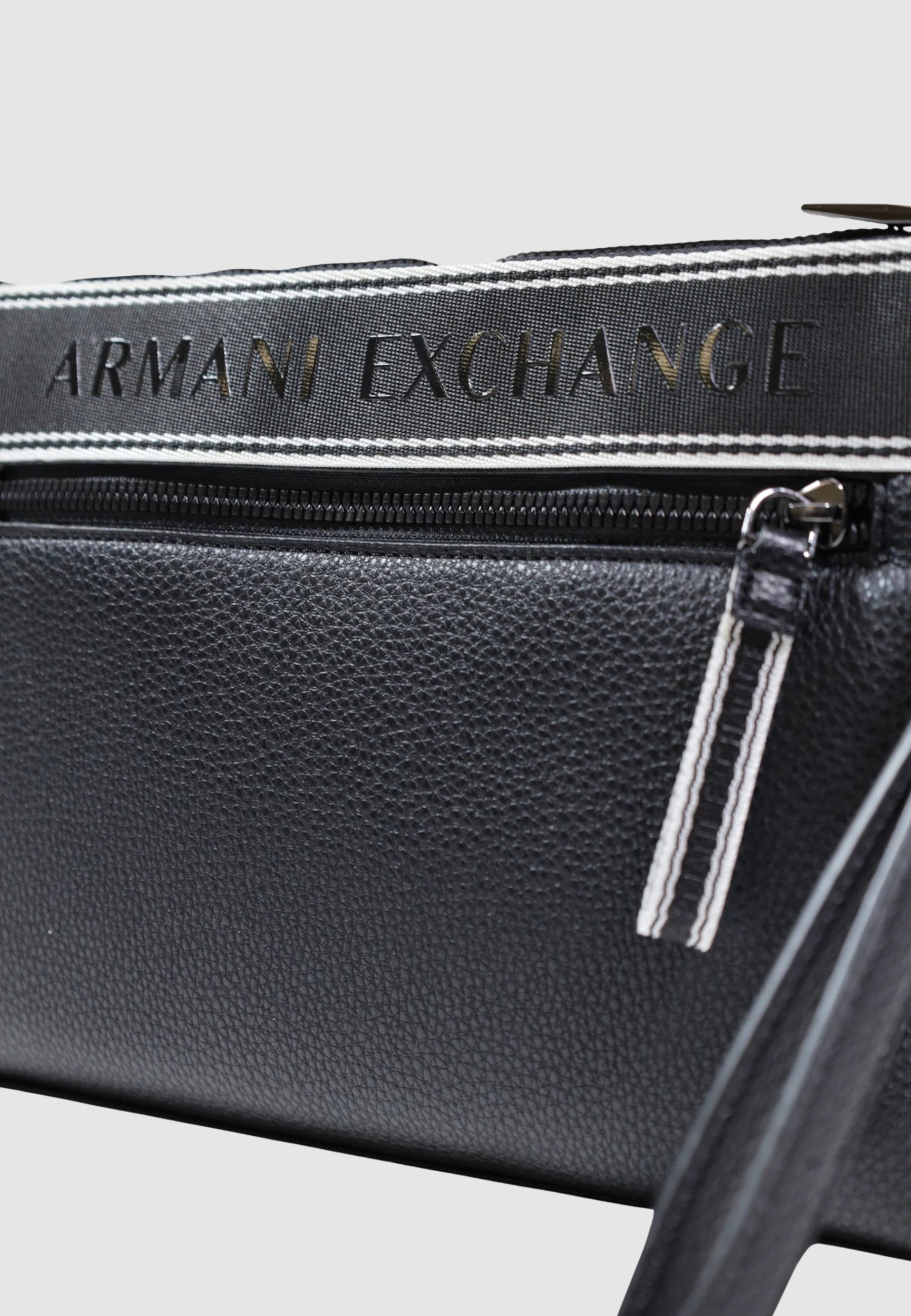 Borse Armani Exchange XM002835