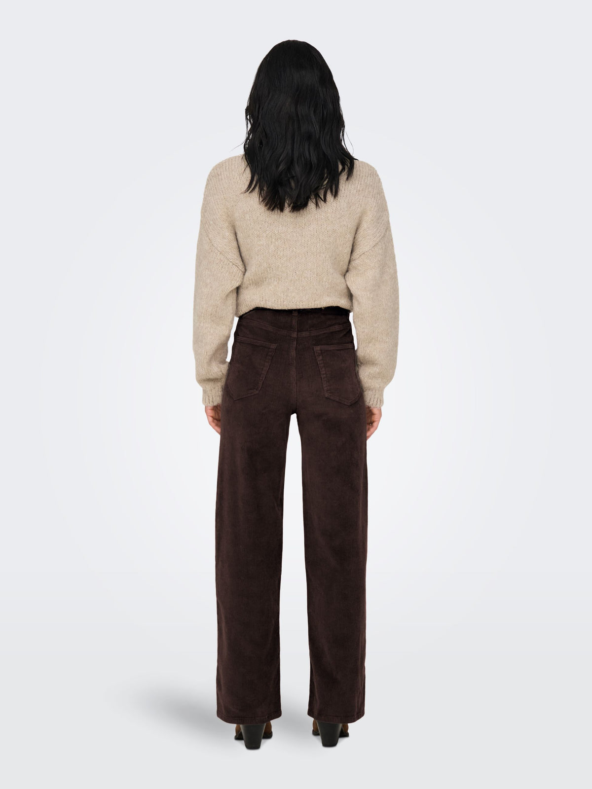 Pantaloni 15263179