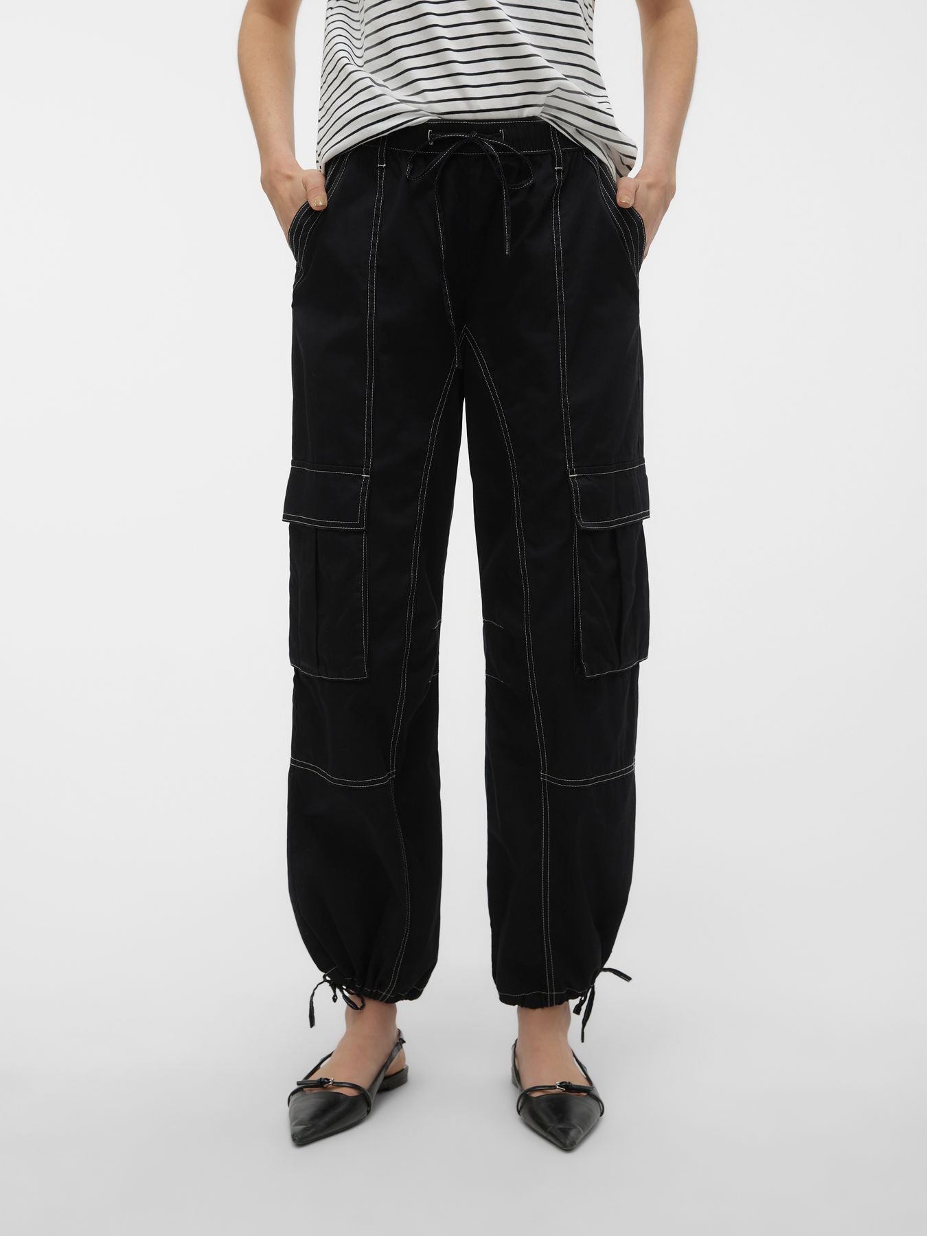 Pantaloni VERO MODA 10309430
