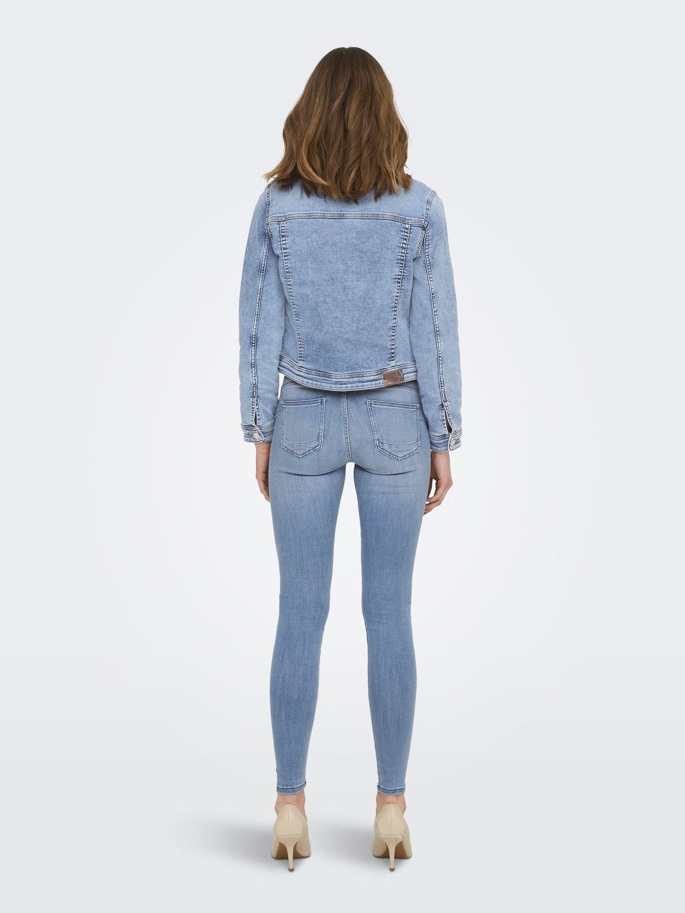 Pantaloni VERO MODA 15228584
