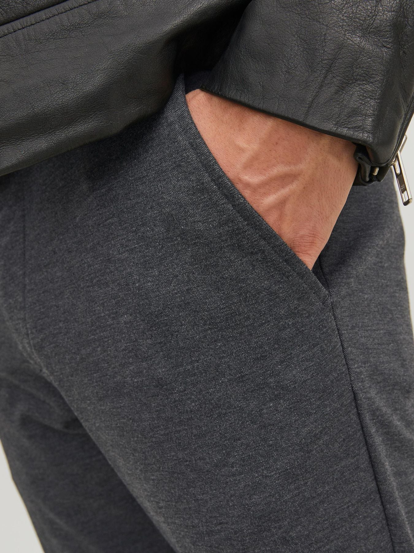 Pantaloni JACK & JONES 12237523