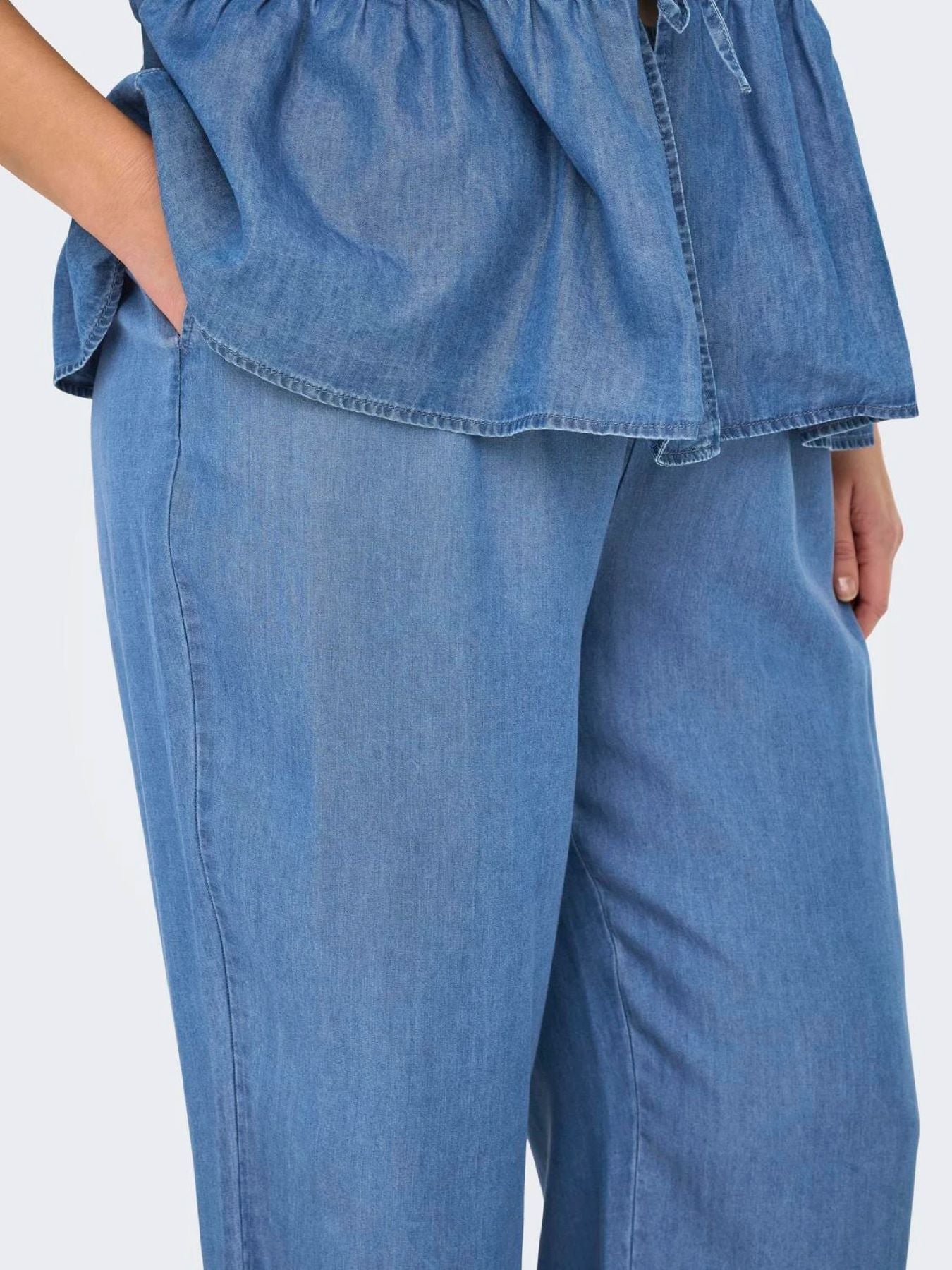 Pantaloni Only Carmakoma 15339476