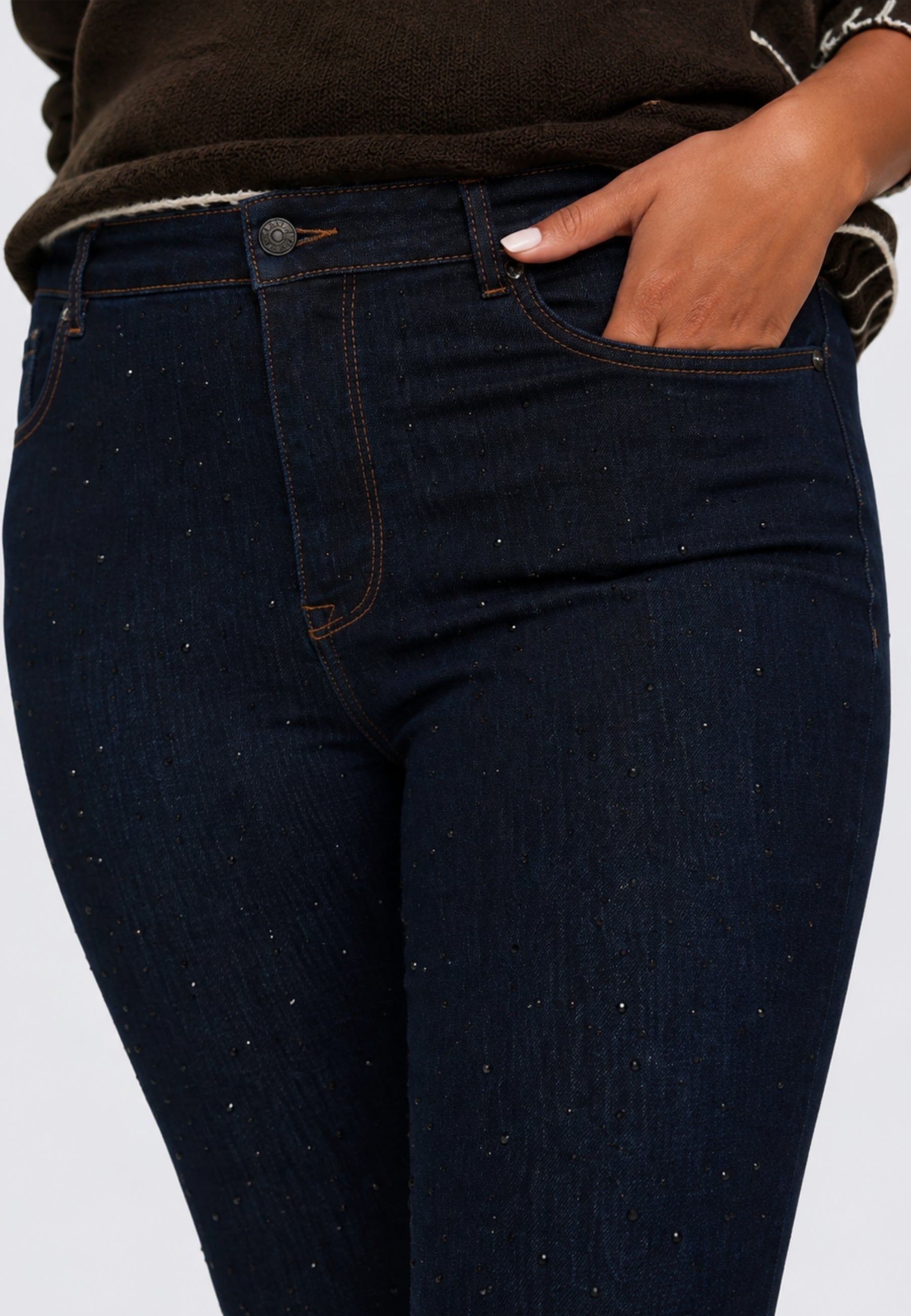 Pantaloni 15363077