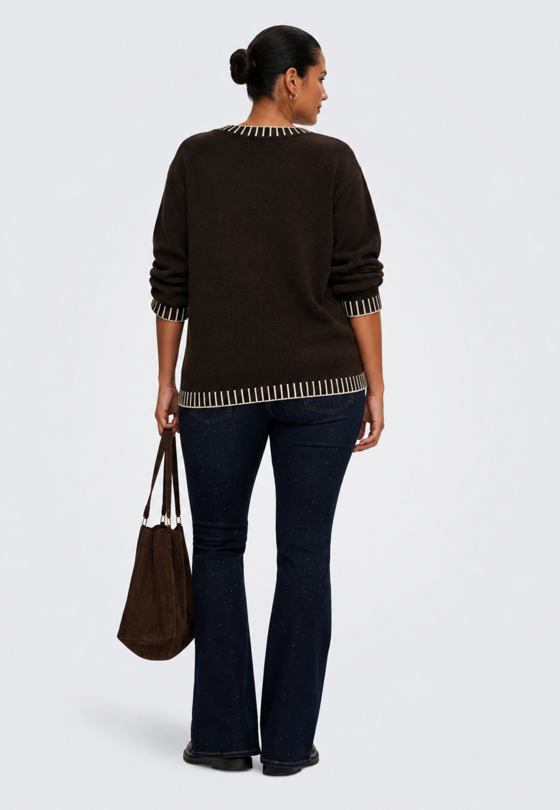 Pantaloni 15363077