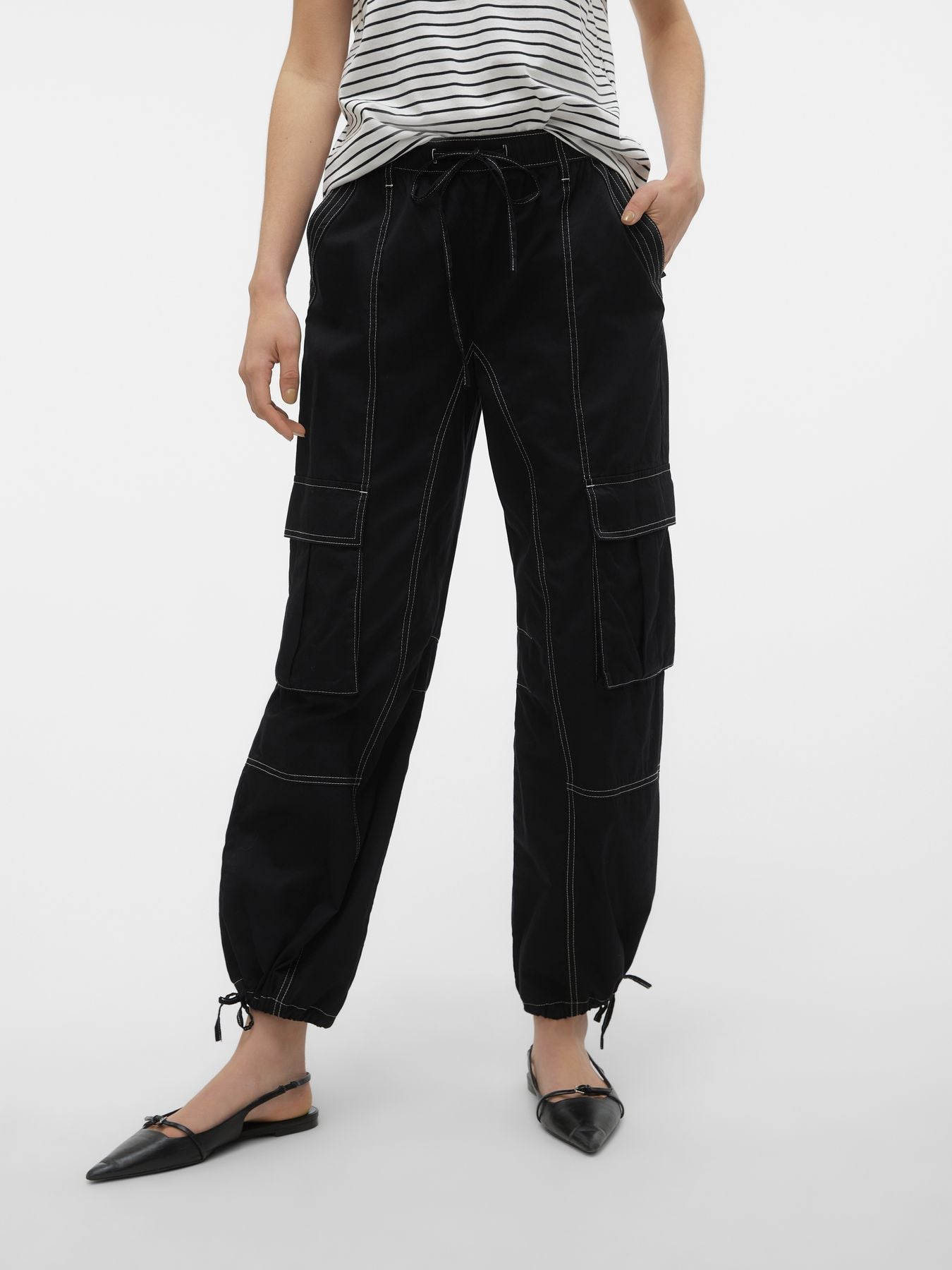 Pantaloni VERO MODA 10309430