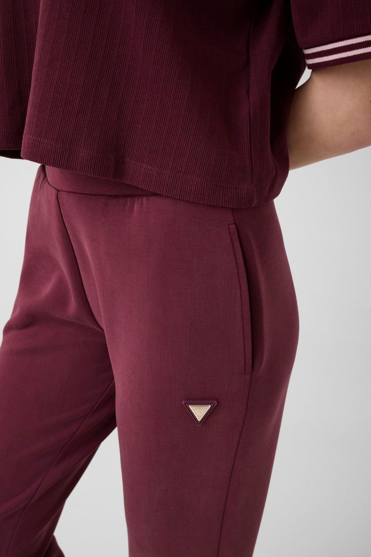 Pantaloni Guess V4YB08KCAY2