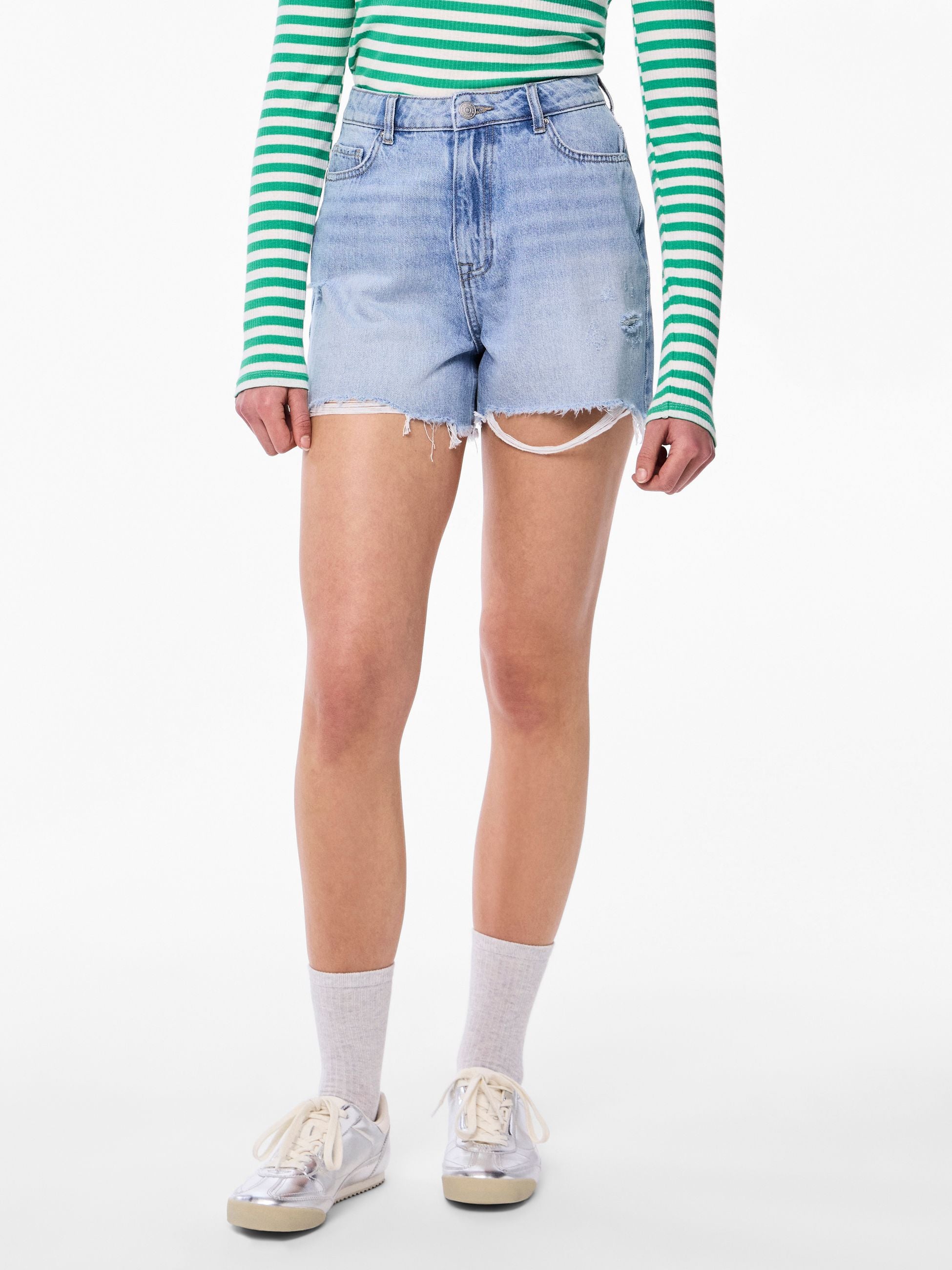 Pantaloncini Pieces 17146747