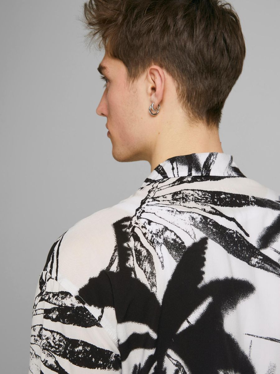 12187990 - Camicia fantasia palme manica corta.