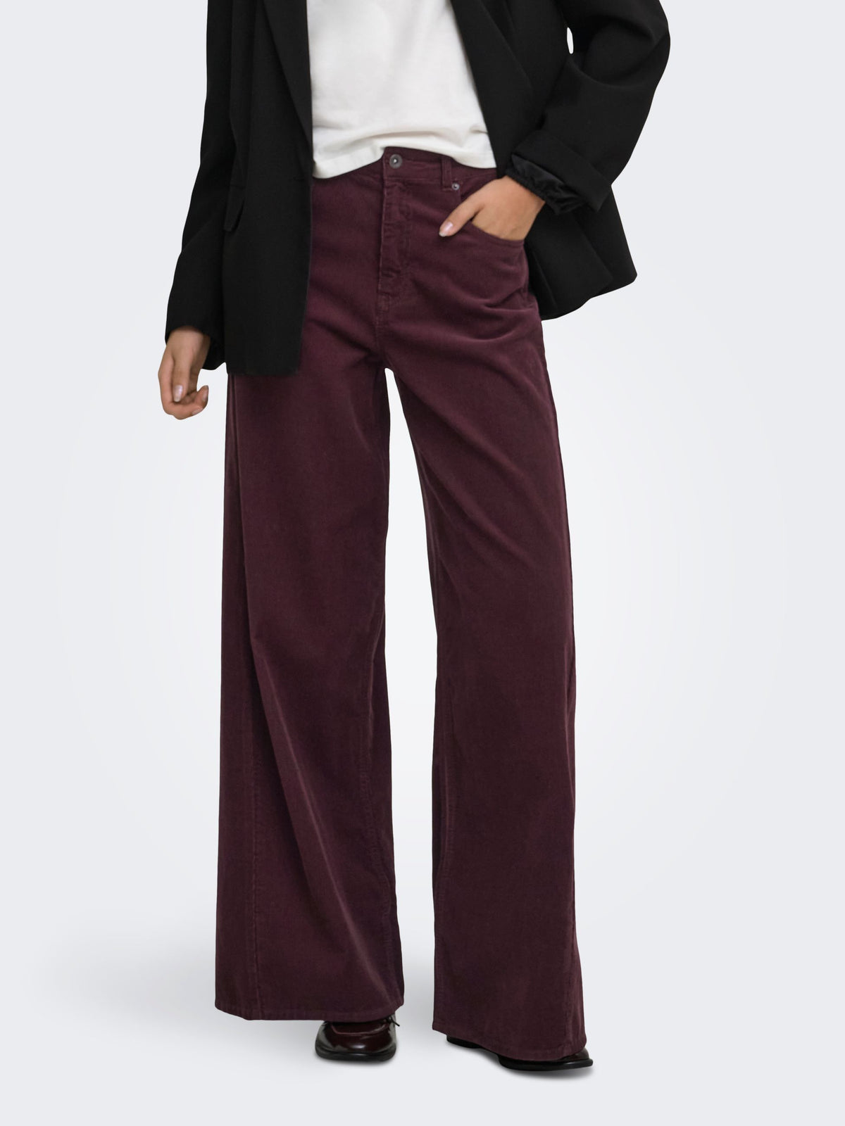 Pantaloni 15381935