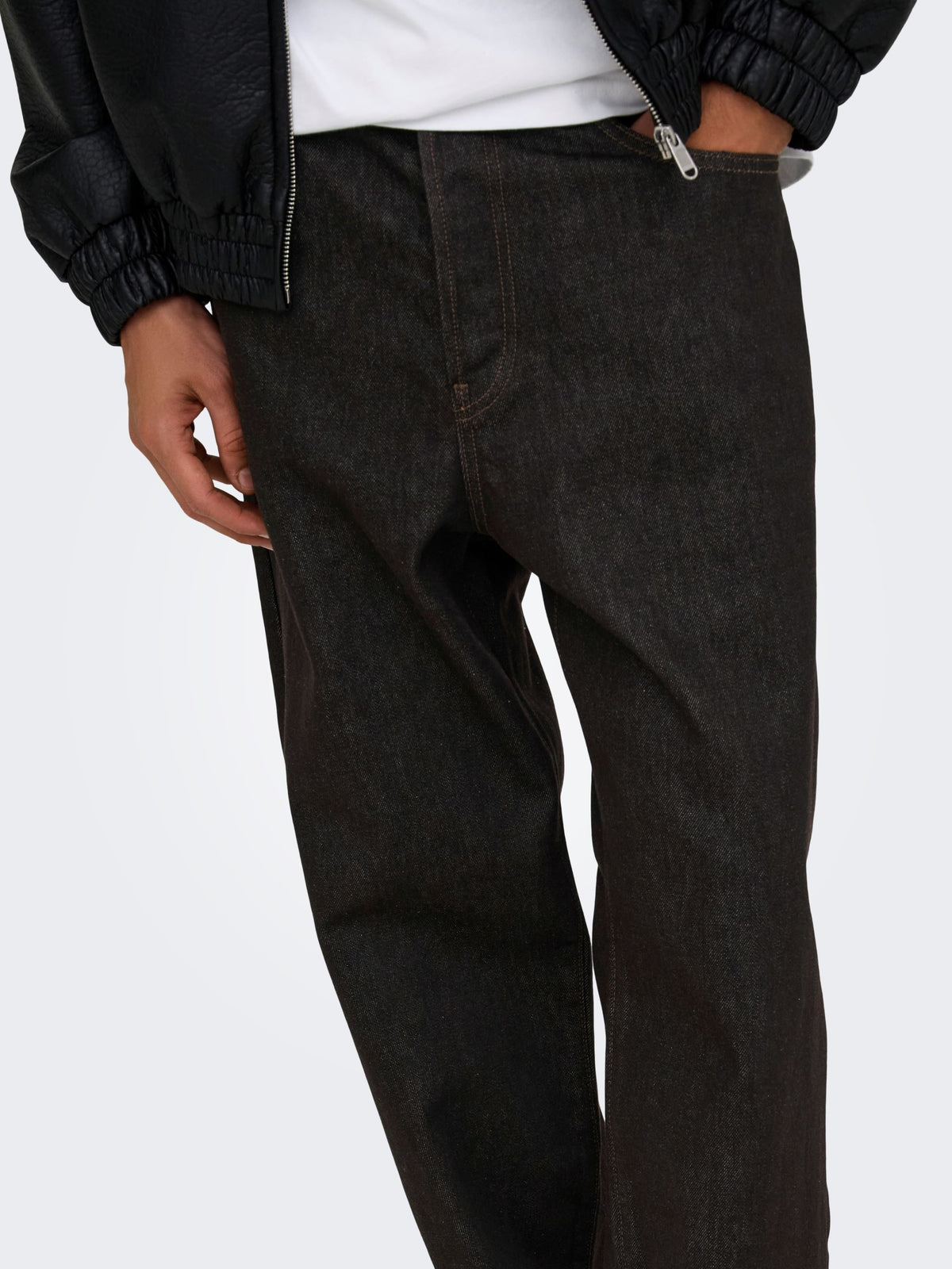 Pantaloni 22039479