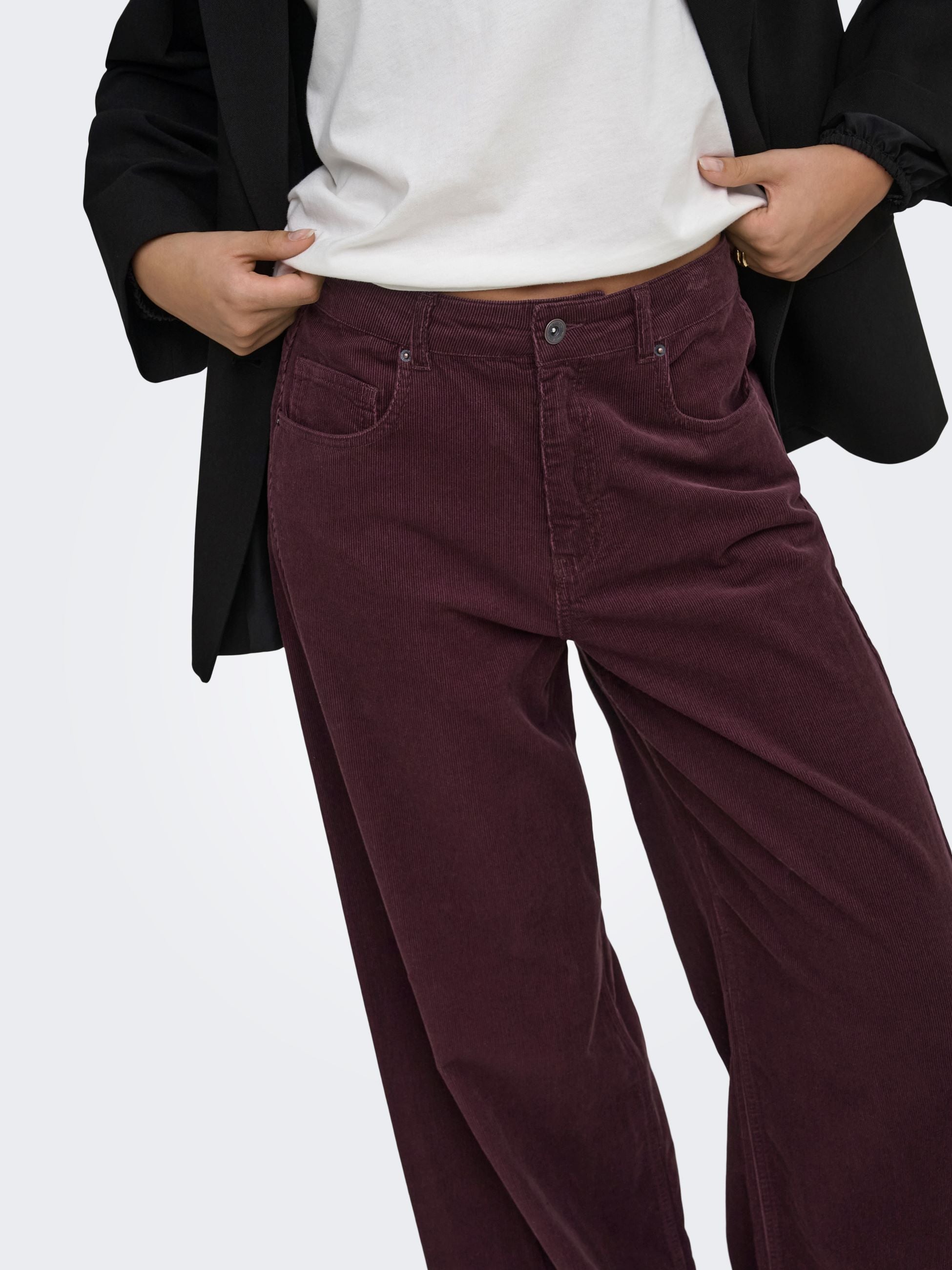 Pantaloni 15381935