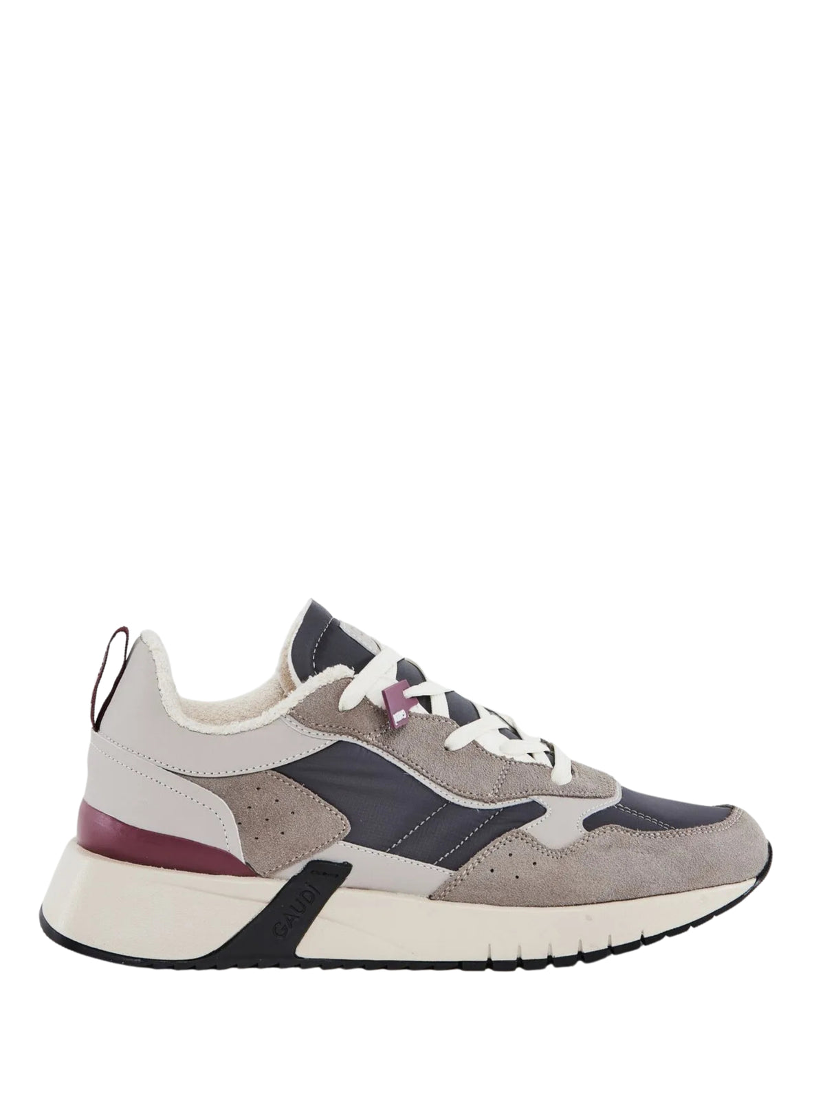 Sneaker in nylon e camoscio Gaudì Jeans, su fondo bianco, vista laterale