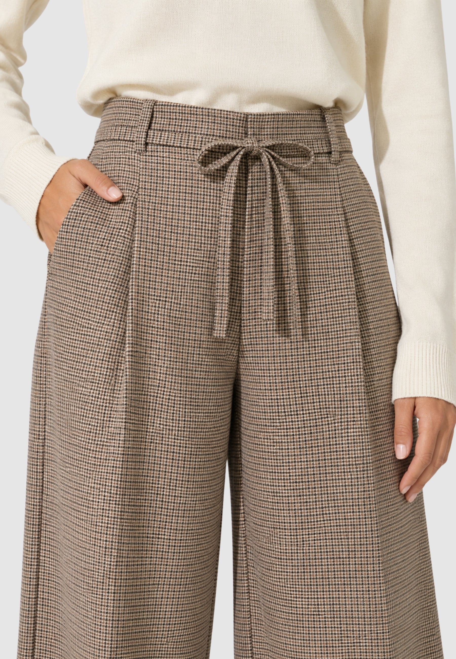 Pantaloni 15376507