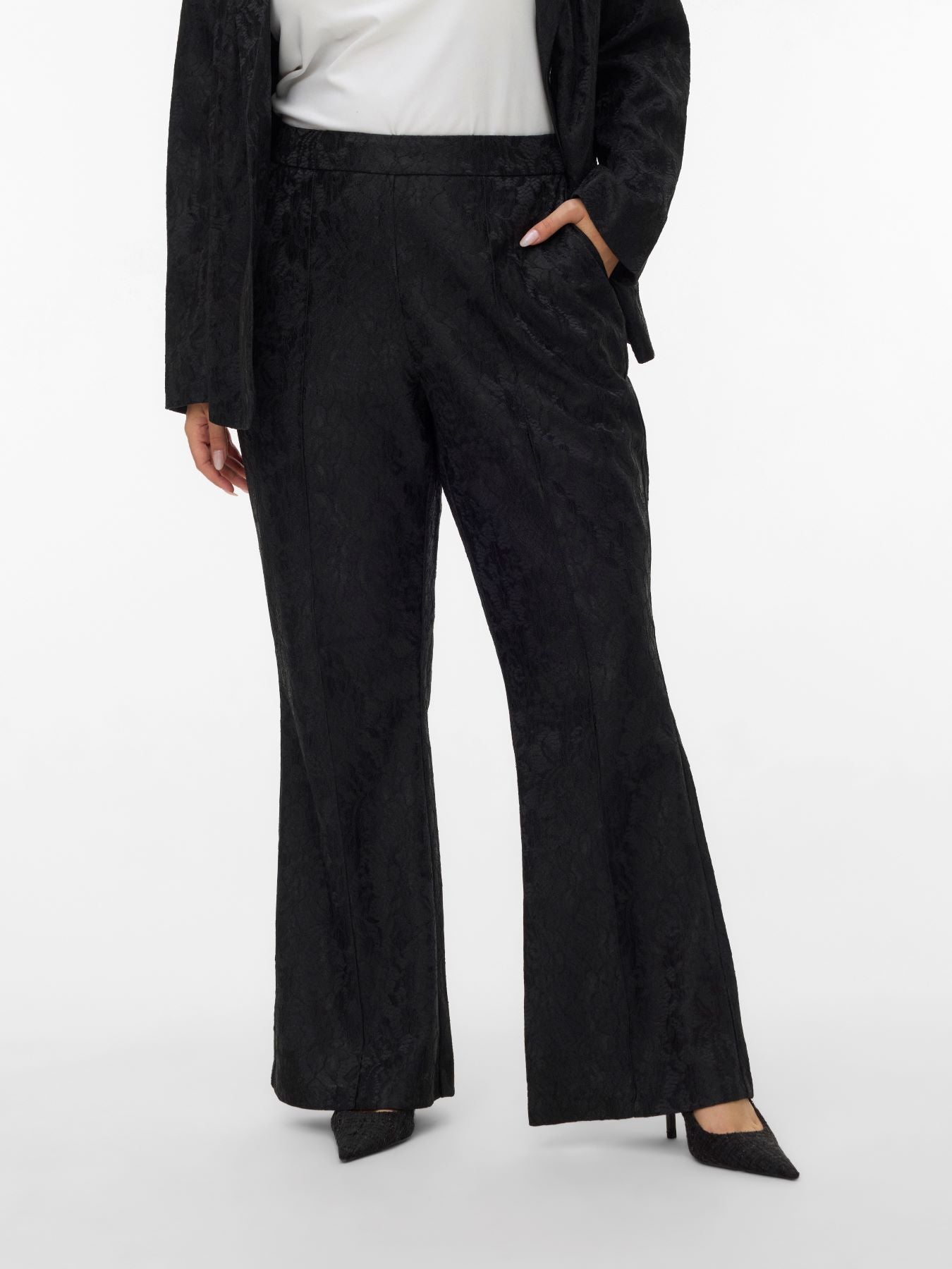 Pantaloni VERO MODA CURVE 10337236
