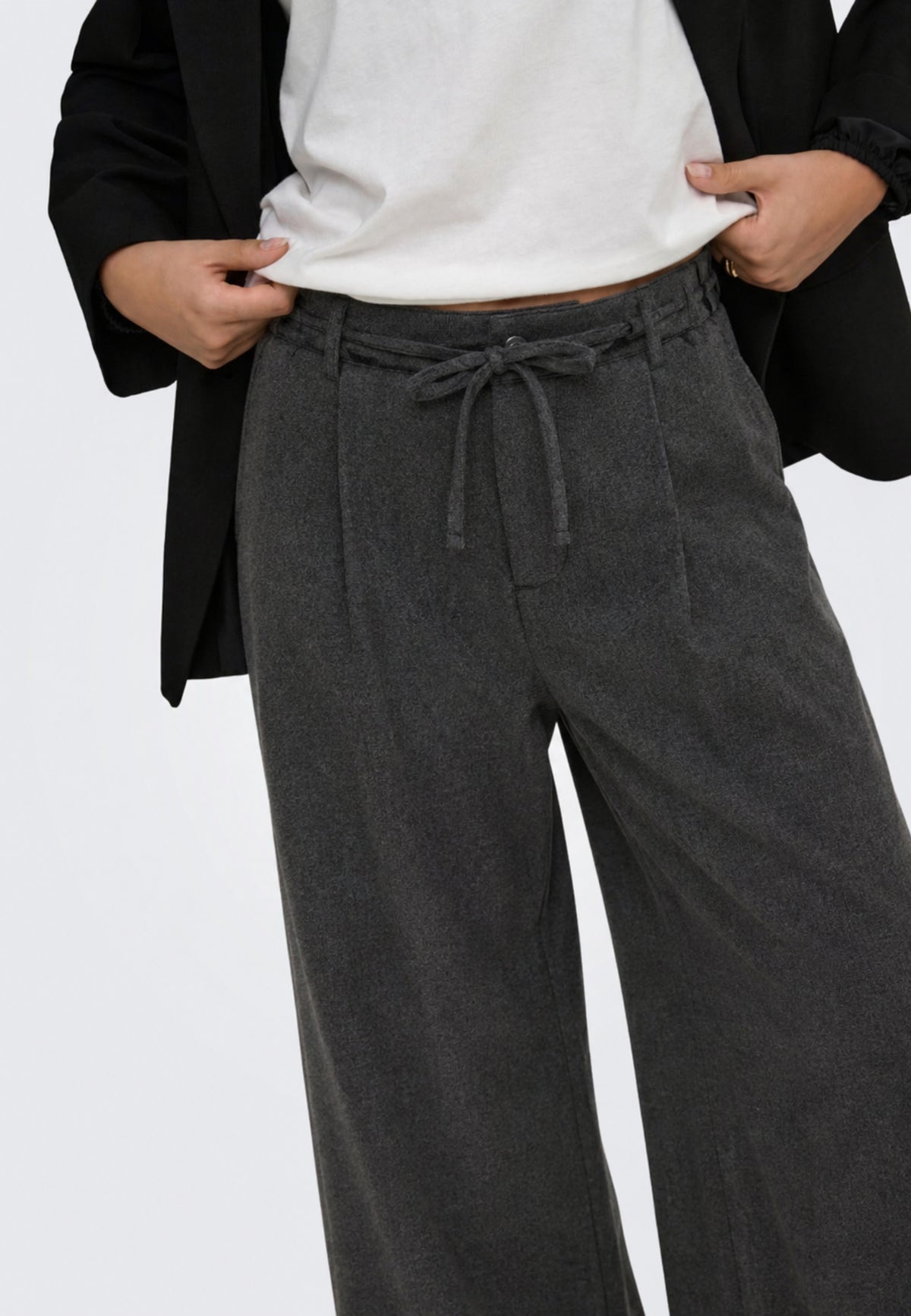 Pantaloni 15376123