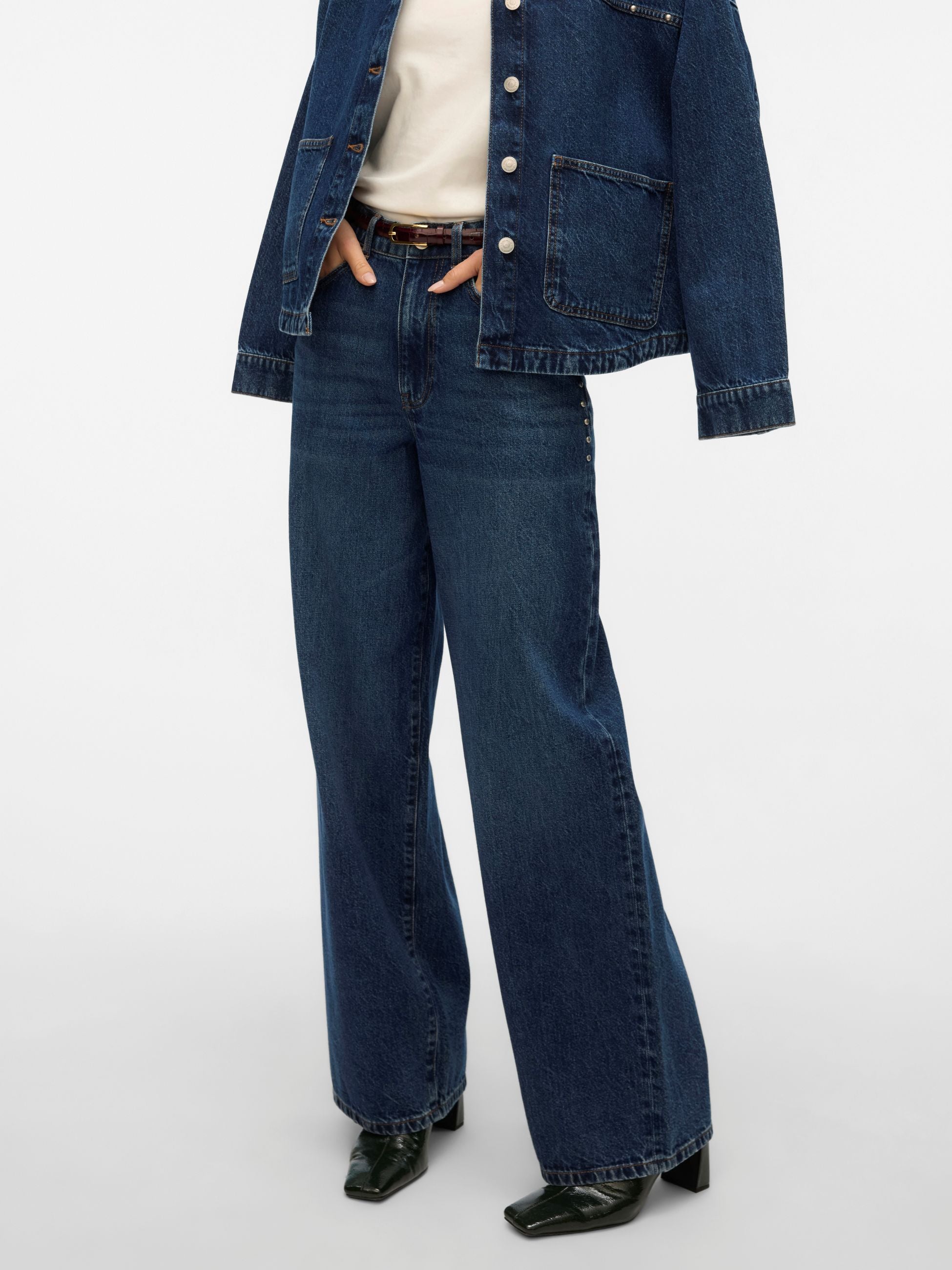 Pantaloni VERO MODA 10336550