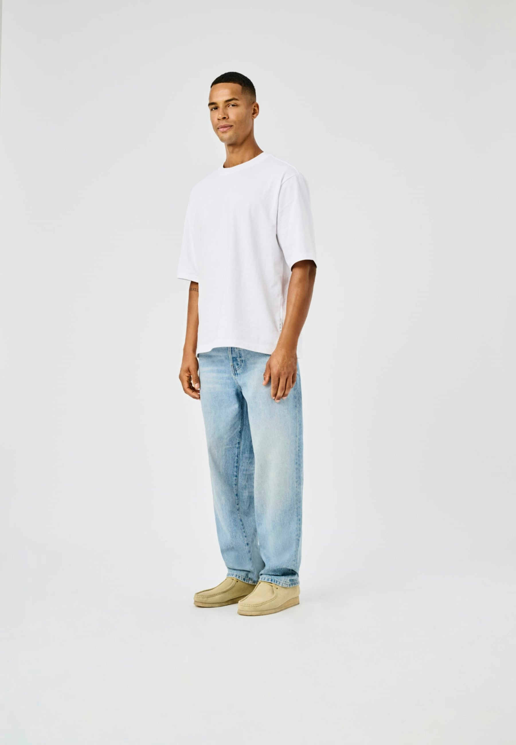 Pantaloni 22032330