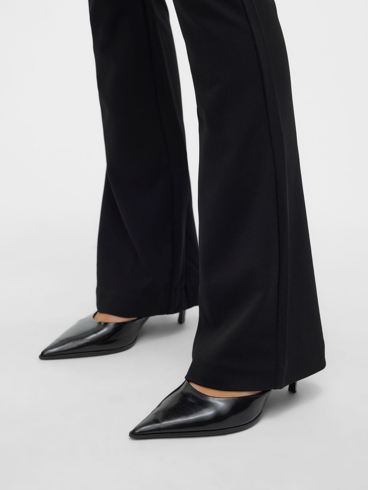 Pantaloni 10342937 VERO MODA