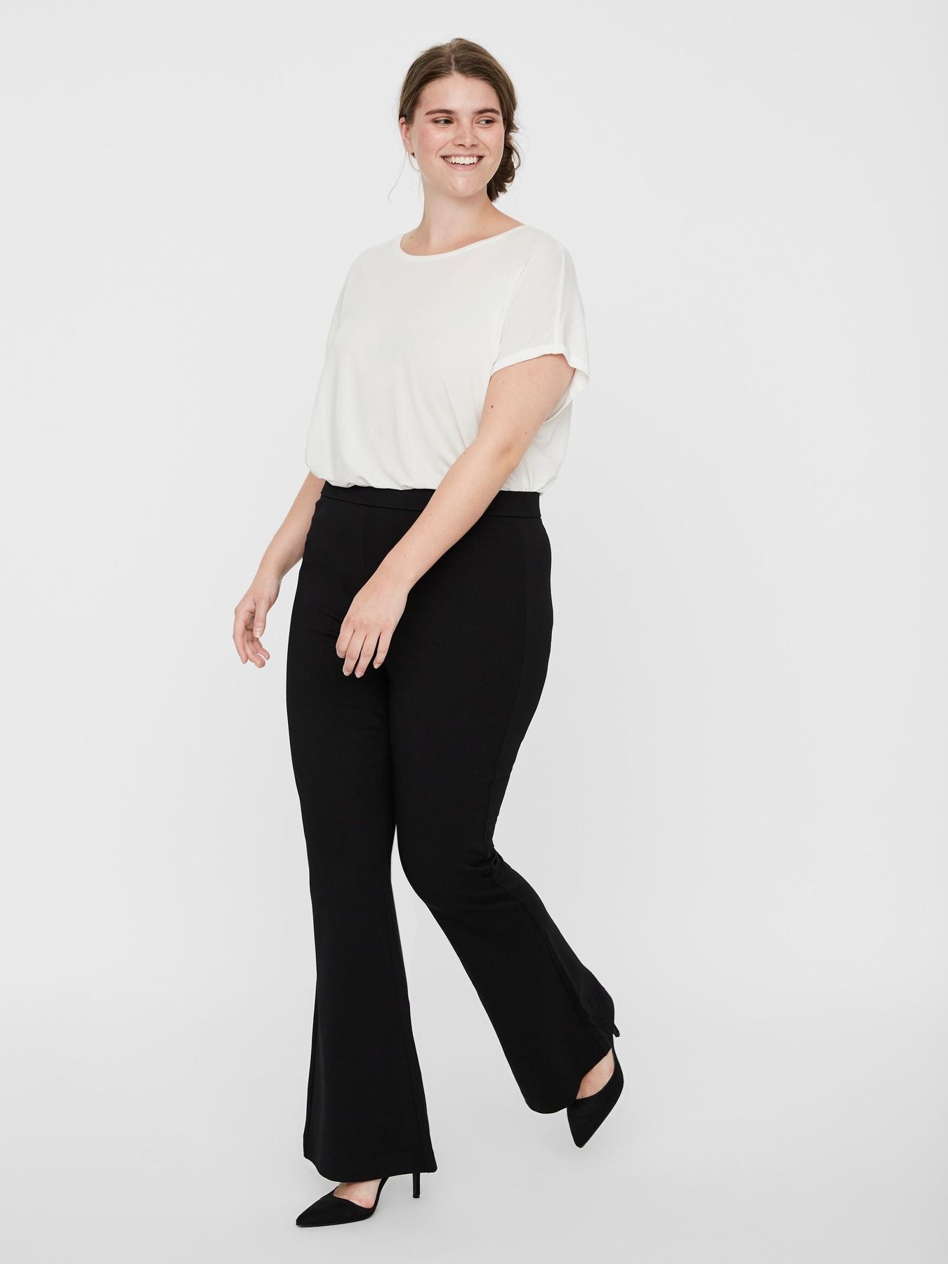 Pantaloni VERO MODA CURVE 10240680