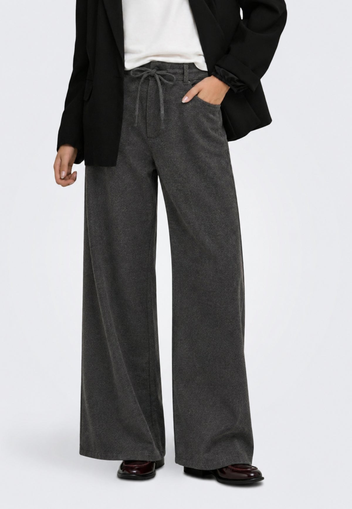 Pantaloni 15376123