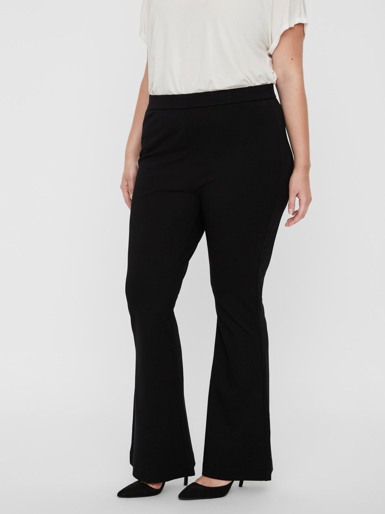 Pantaloni VERO MODA CURVE 10240680