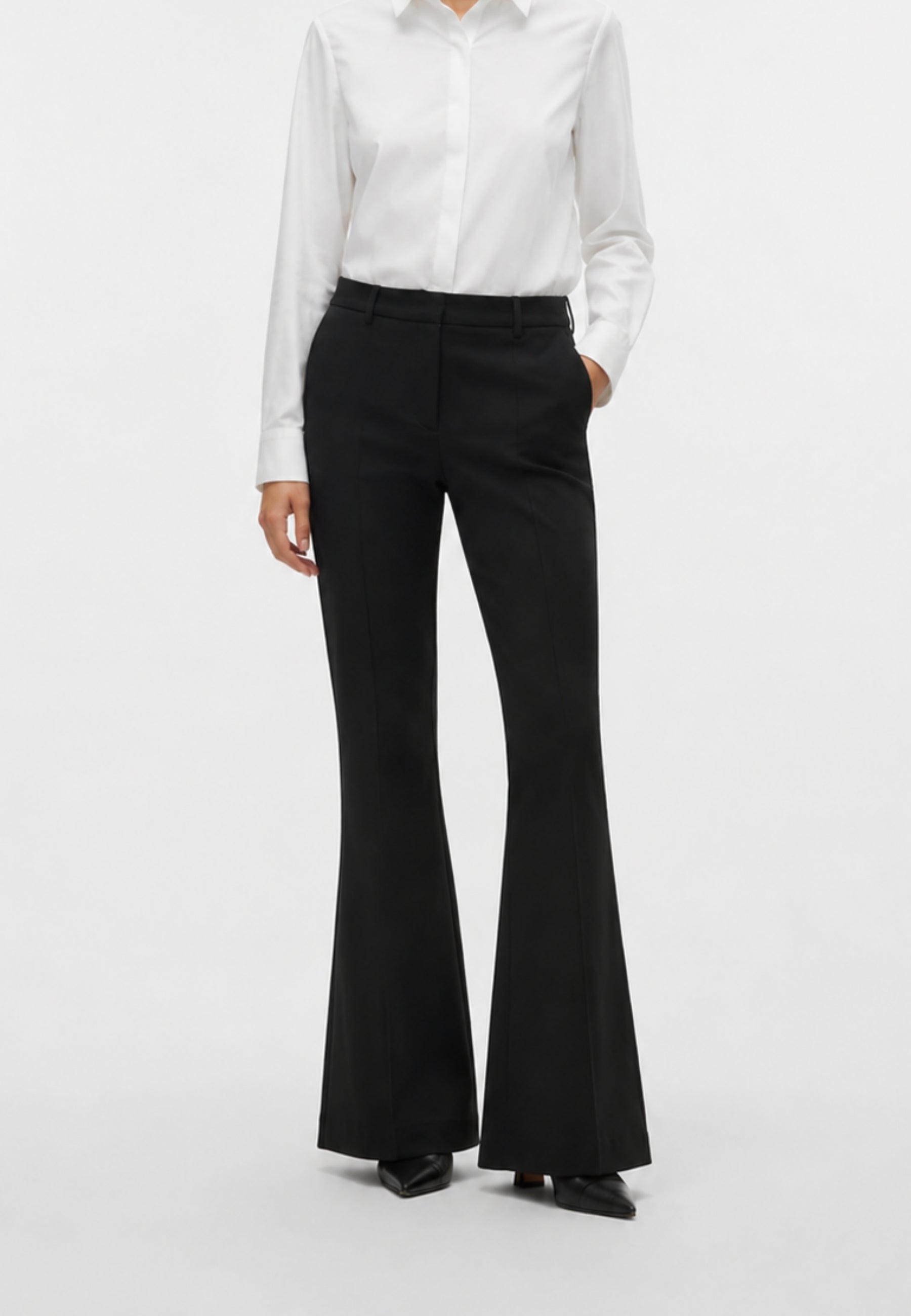 Pantaloni VERO MODA 10330535