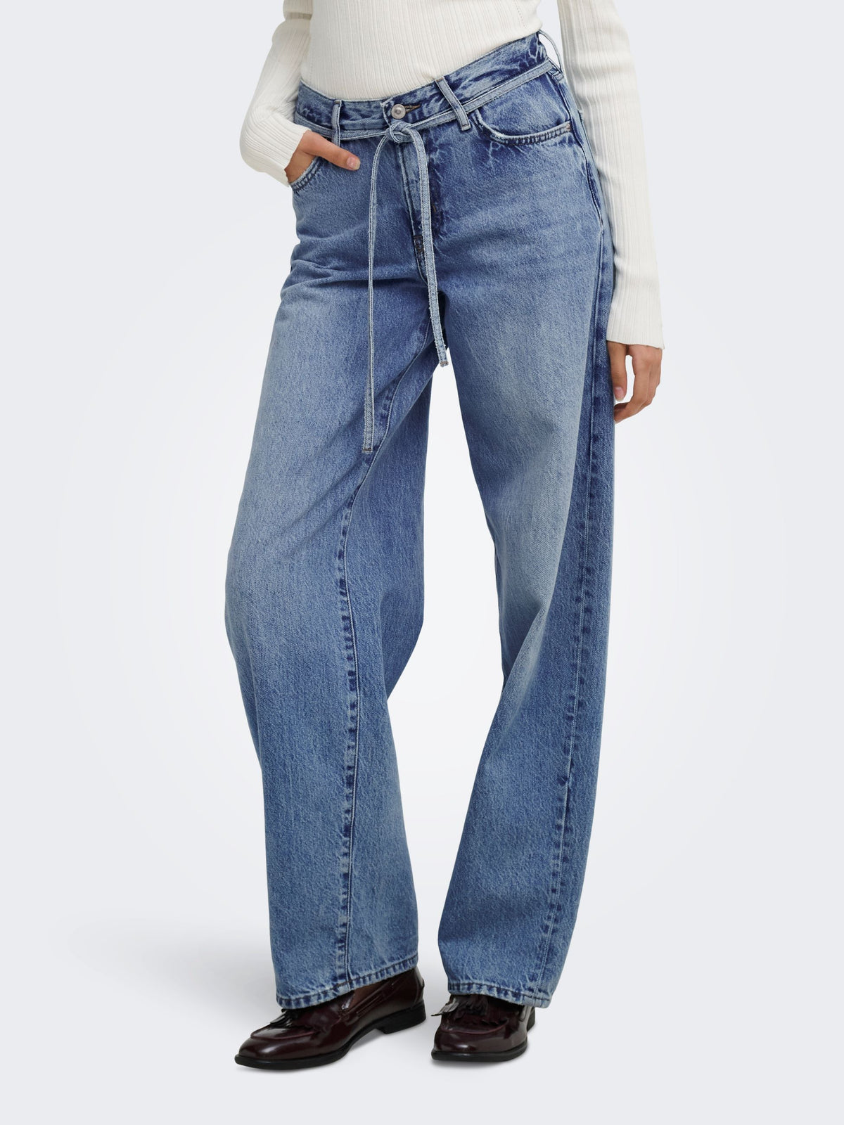 Pantaloni 15325796