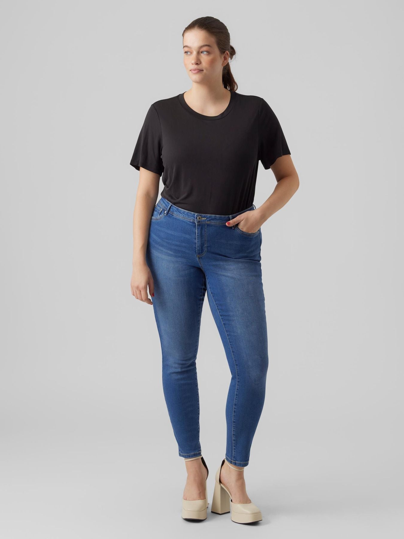 Pantaloni VERO MODA CURVE 10287061