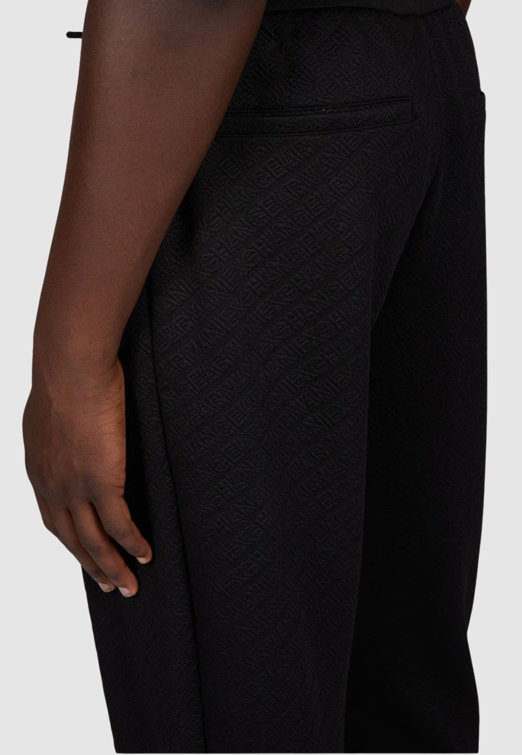 Pantaloni Armani Exchange XM002900