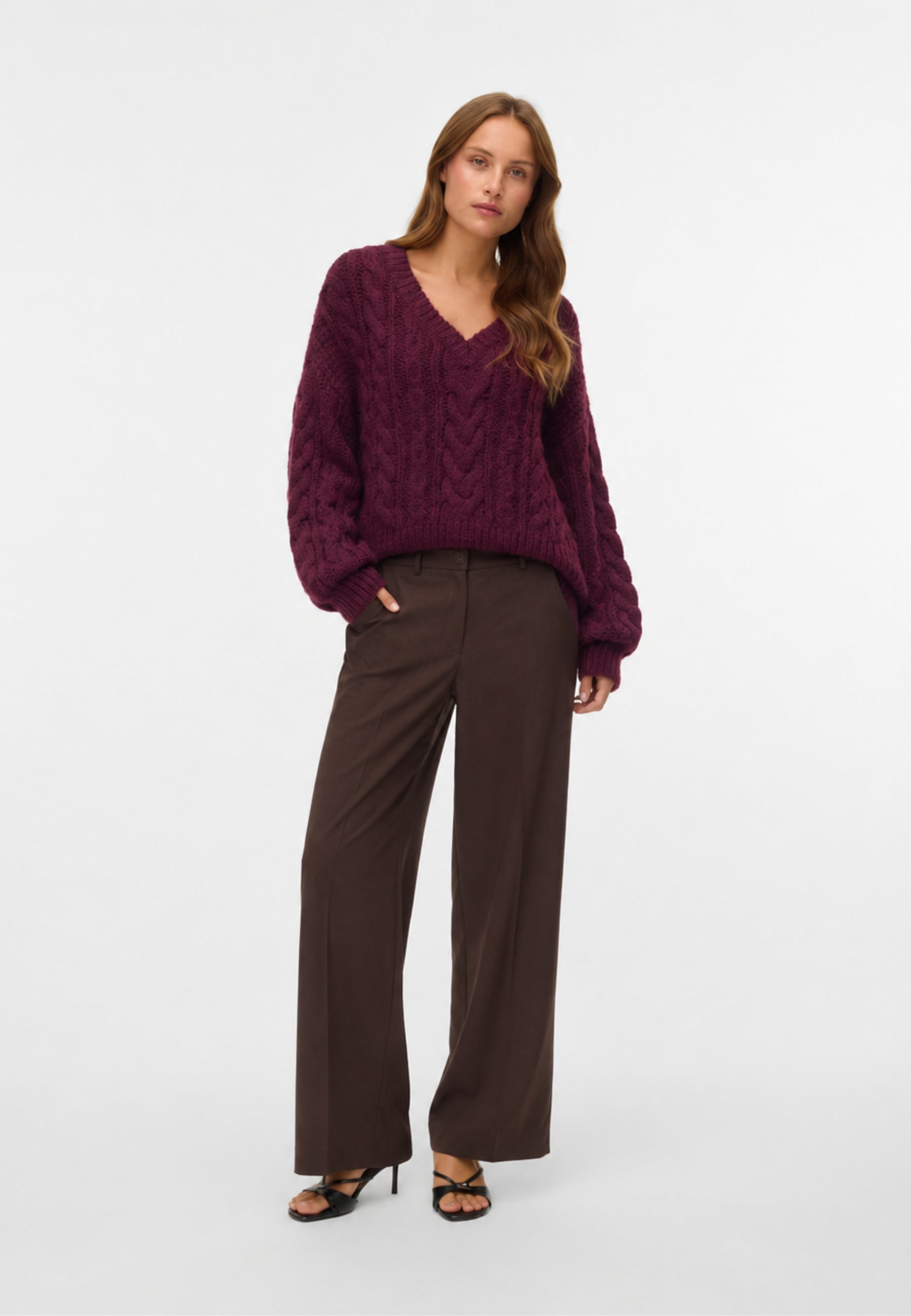 Pantaloni VERO MODA 10334103