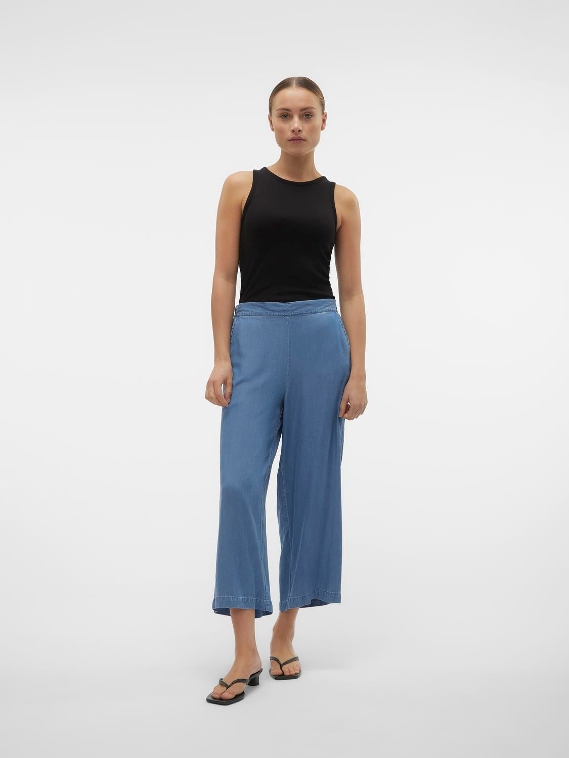 Pantaloni VERO MODA 10304861