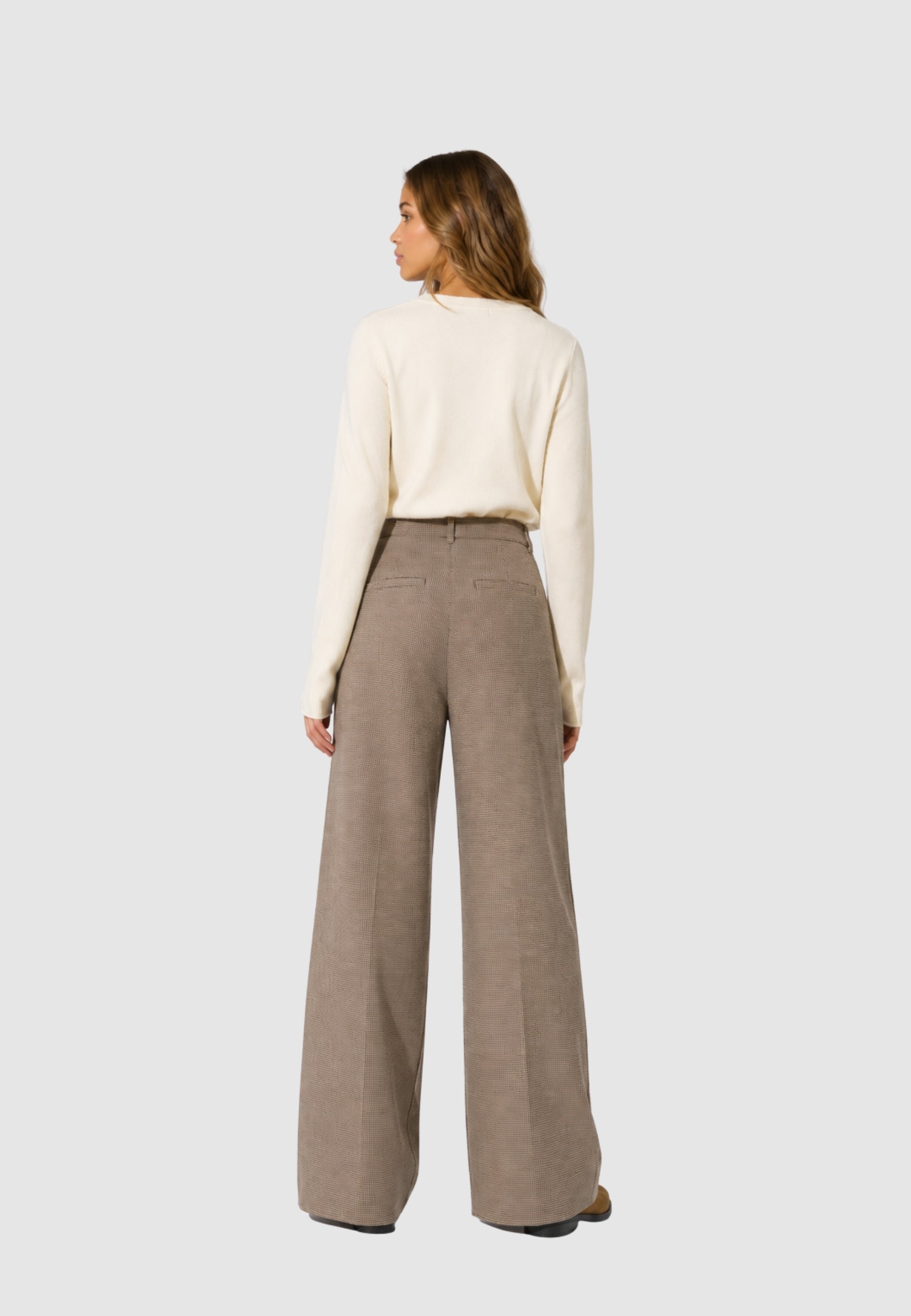 Pantaloni 15376507
