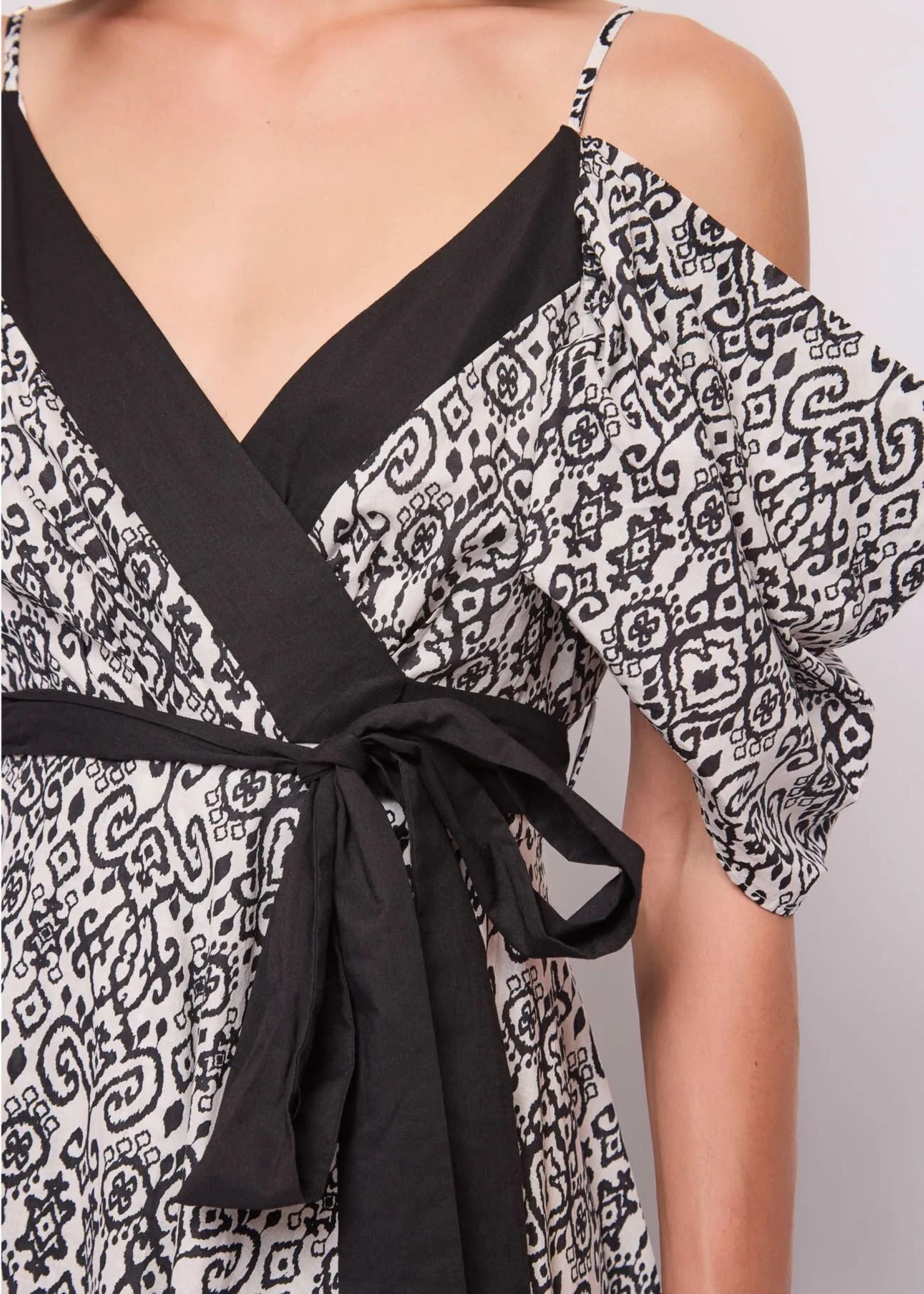 Abiti Gaudi Jeans 611BD15010