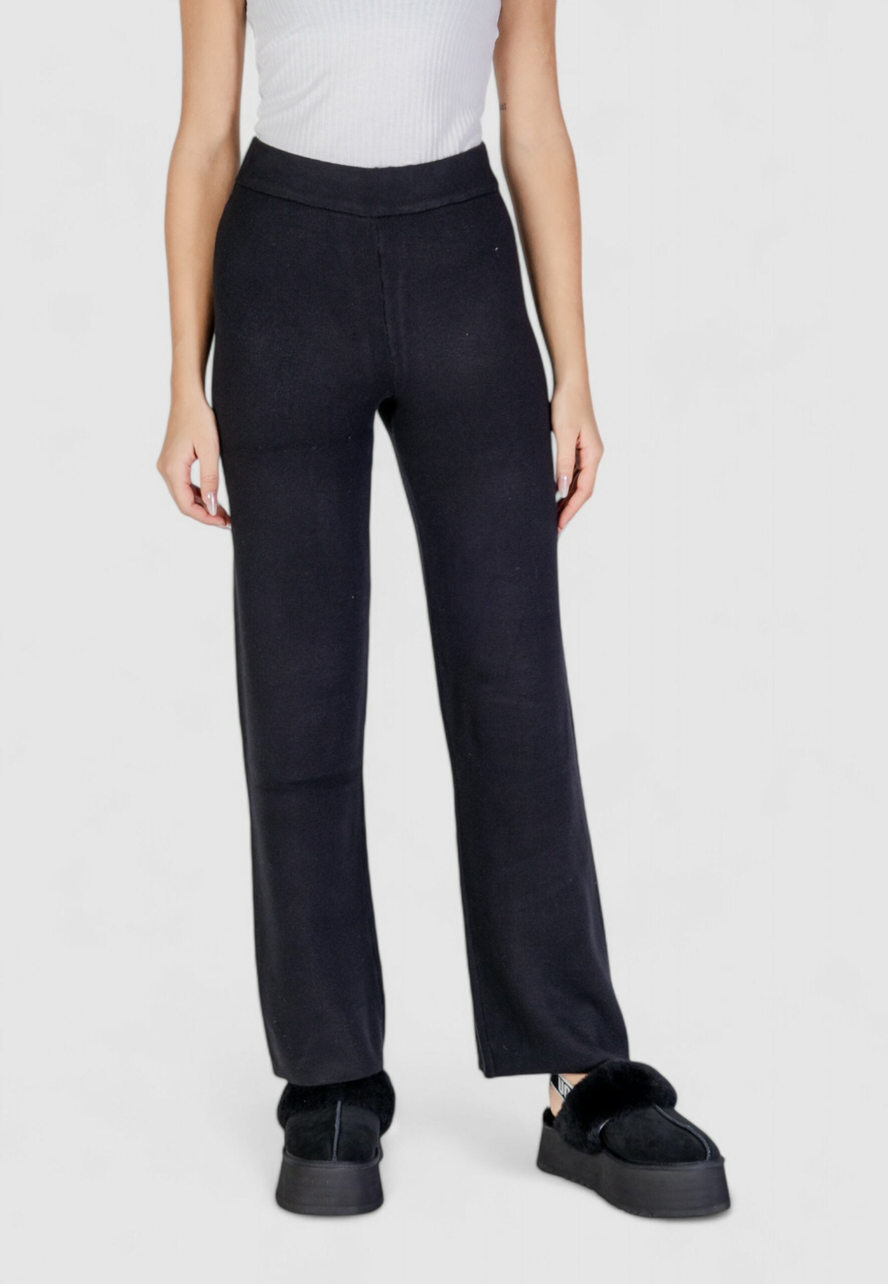 Pantaloni VERO MODA 10314220