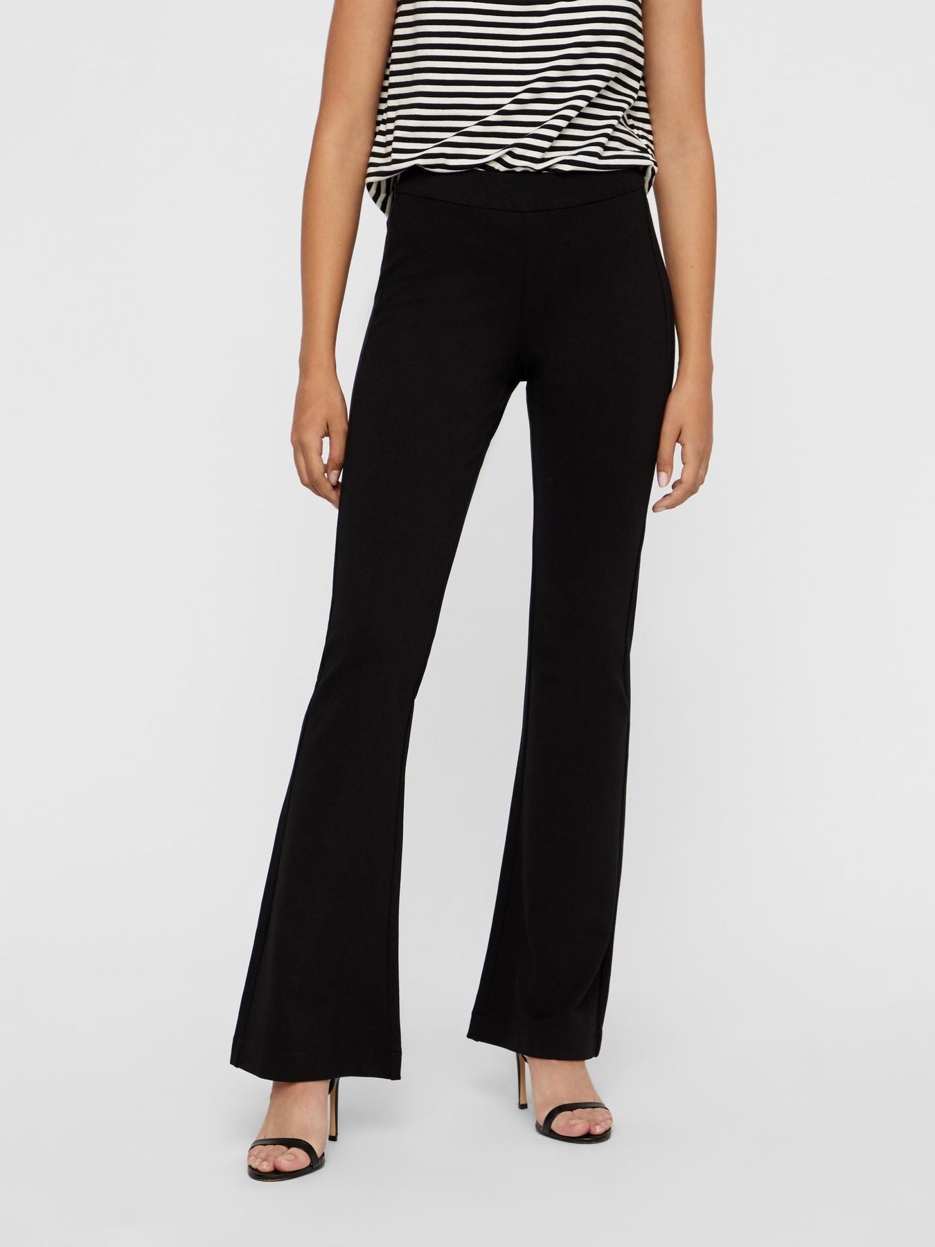 Pantaloni VERO MODA 10209858