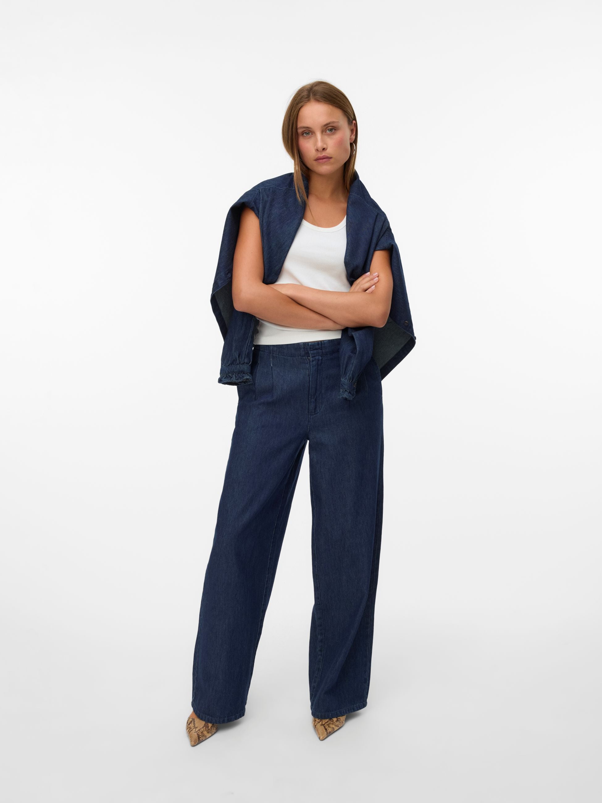 Pantaloni VERO MODA 10339356