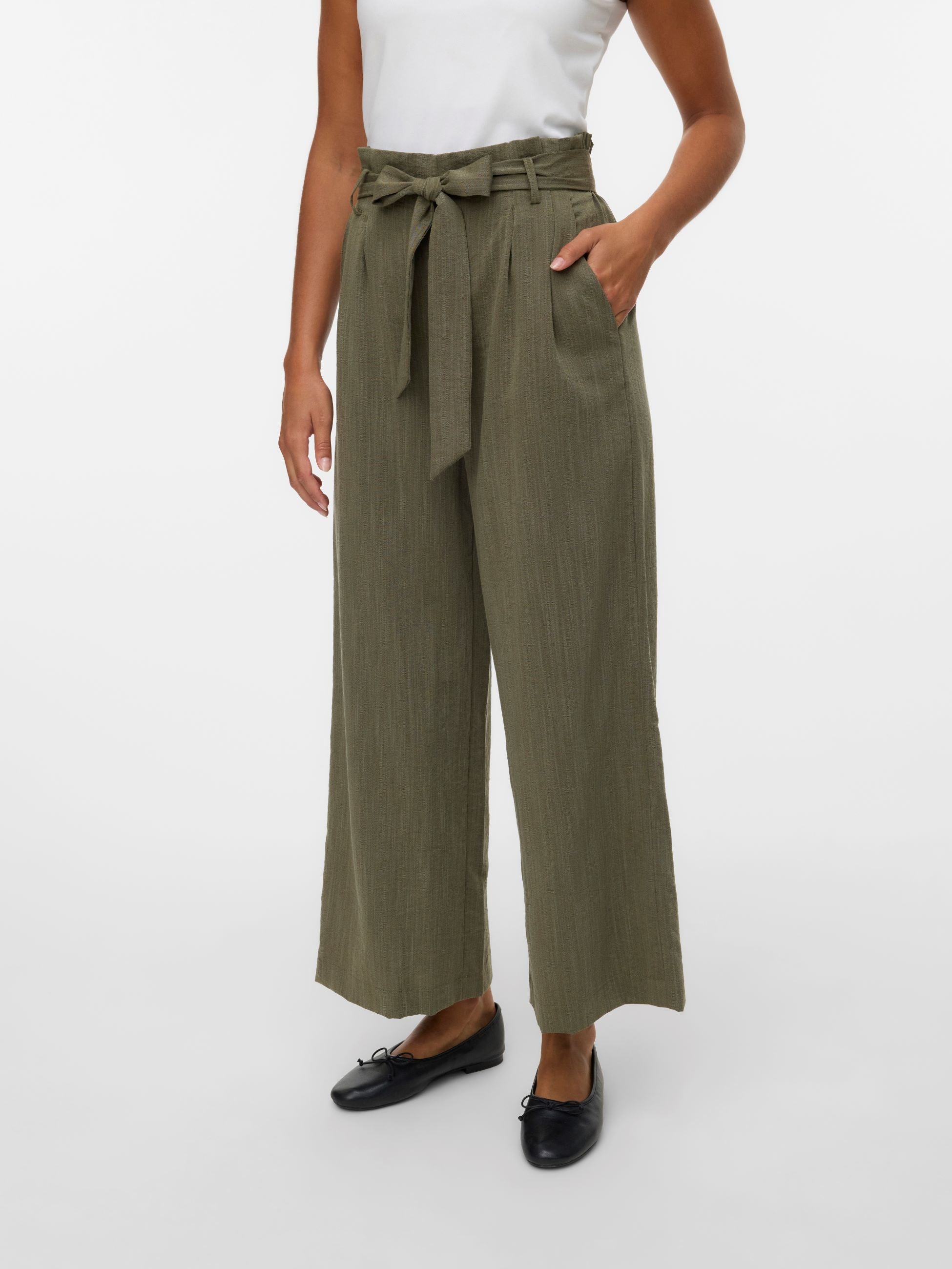 Pantaloni VERO MODA 10343569