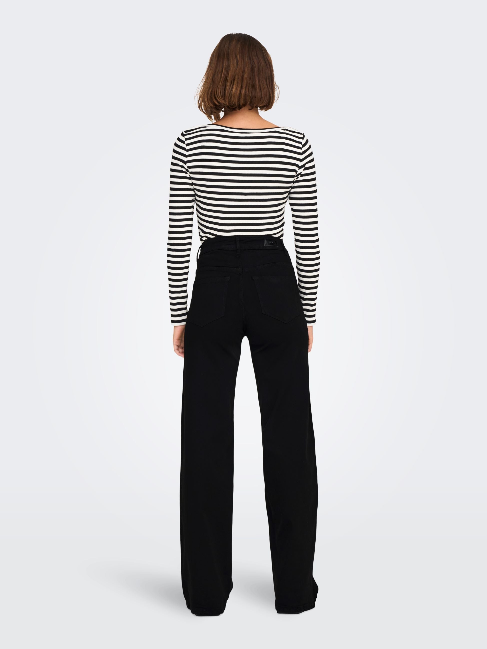 Pantaloni 15301338