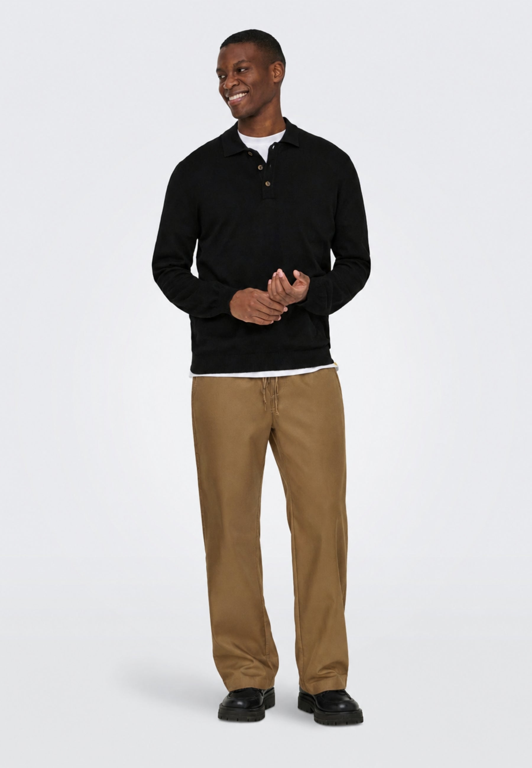 Pantaloni 22039228