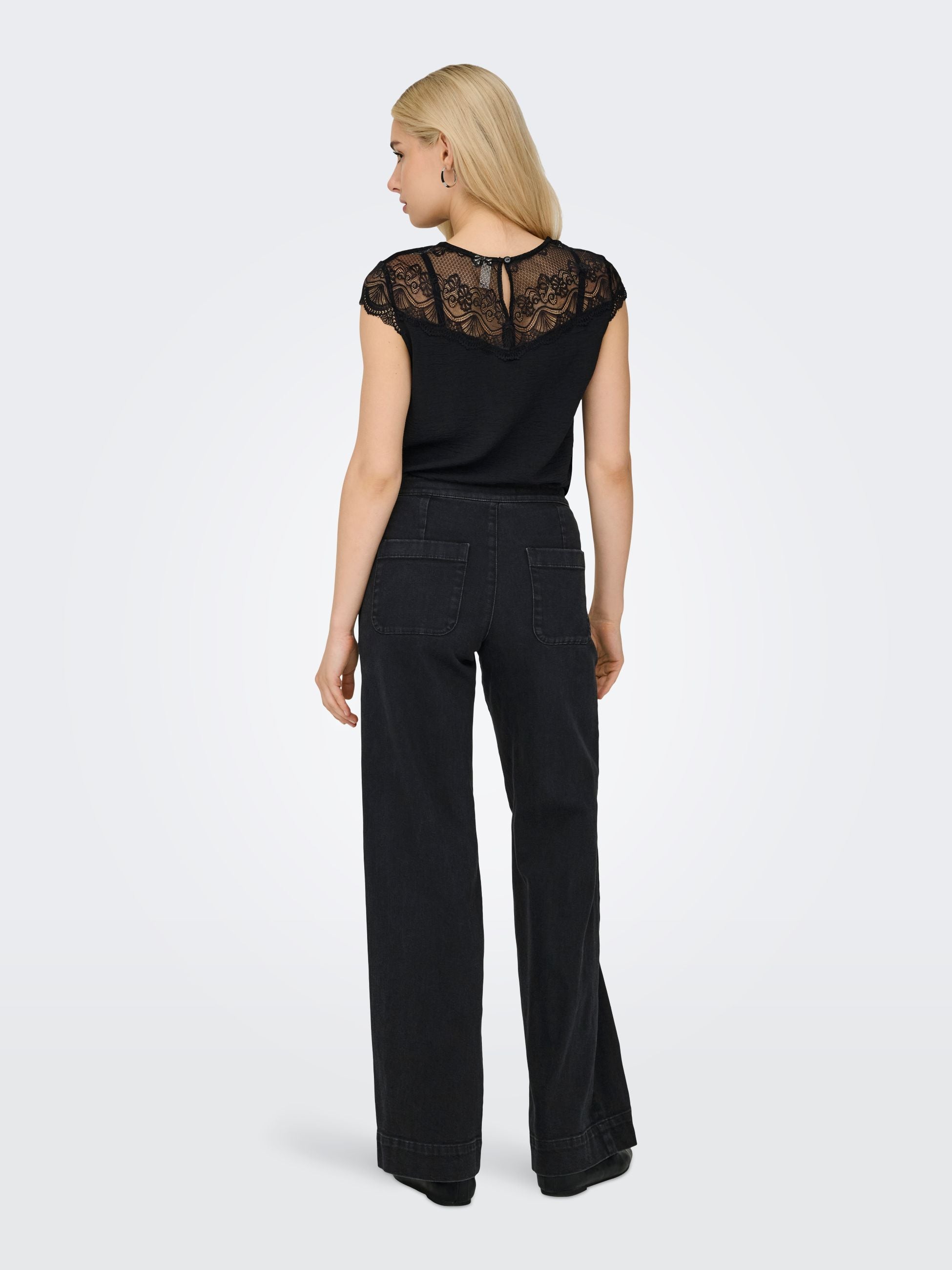 Pantaloni 15353487