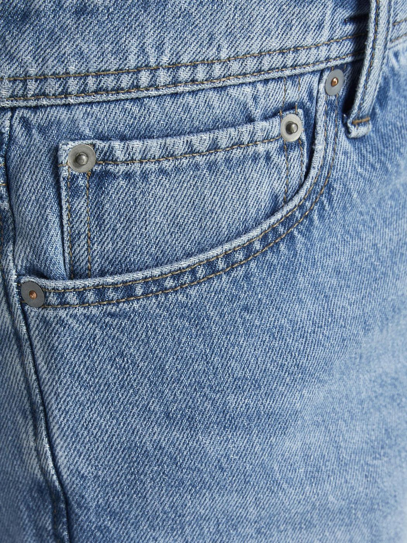 12202287 - Short di jeans con rotture.