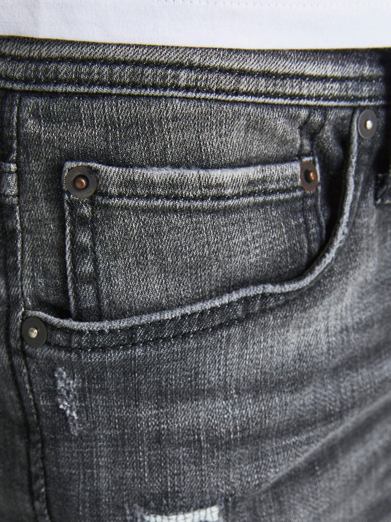 12196587 - Jeans Glenn scambiato avanti e dietro con rottura al ginocchio.