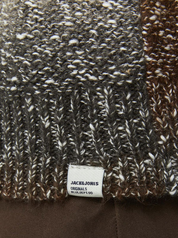 12193533 - Maglione trama di lana a rilievo, girocollo.